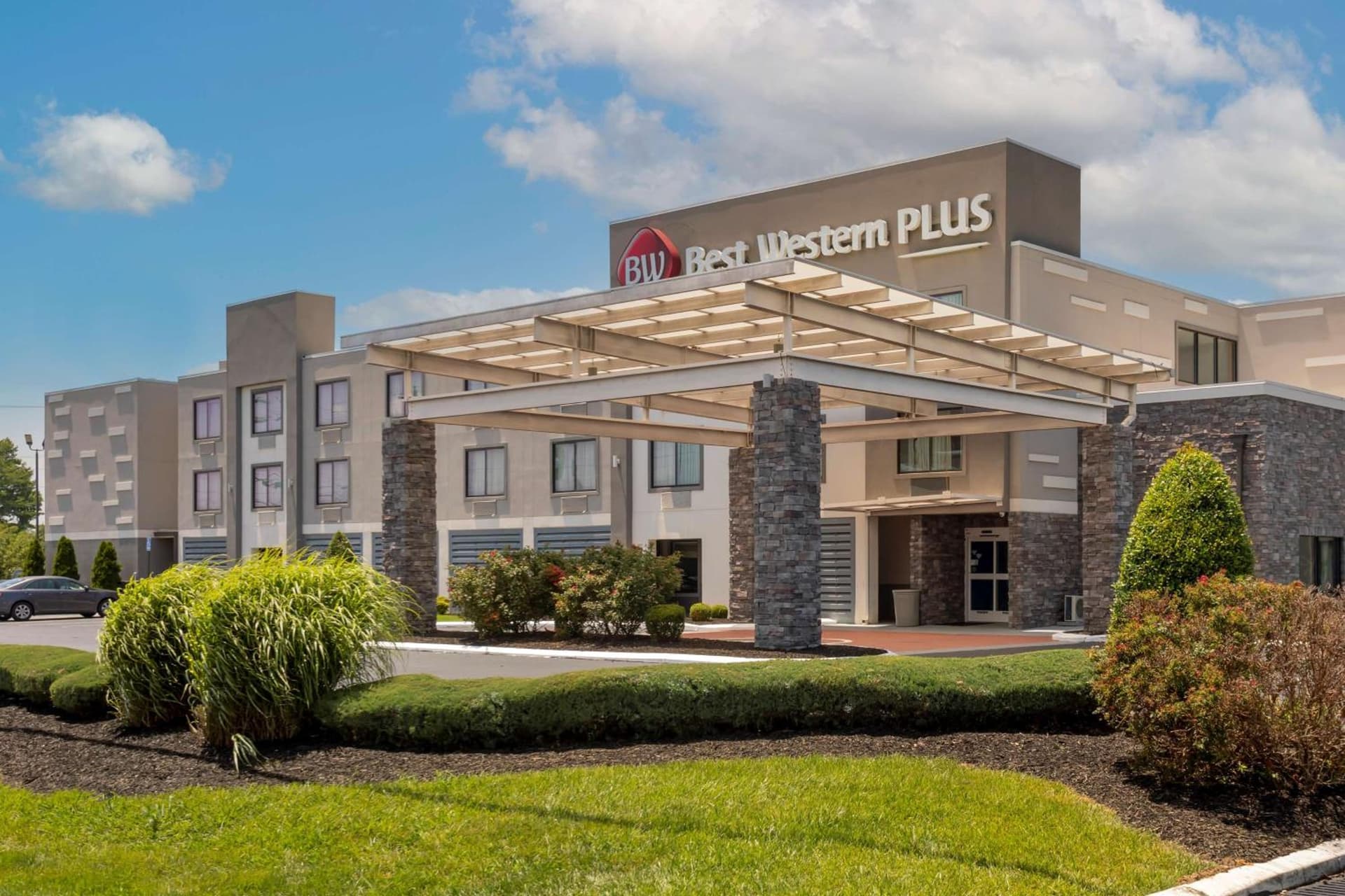 Best Western Plus Bowling Green exterior or lobby in Bowling Green, KY — main listing photo
