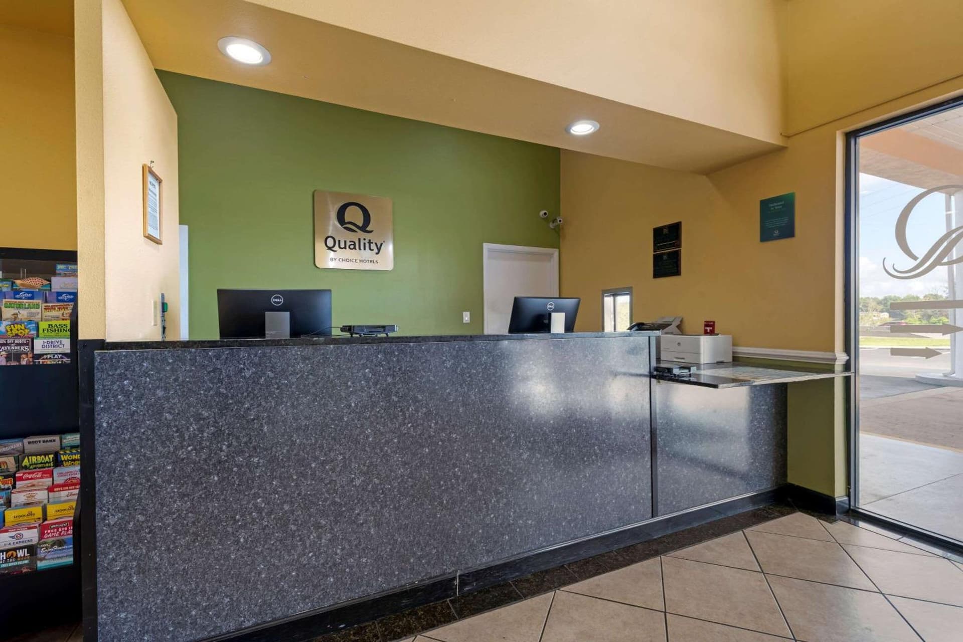 Quality Inn & Suites Mt Dora North gallery photo in Mount Dora, FL — image 7