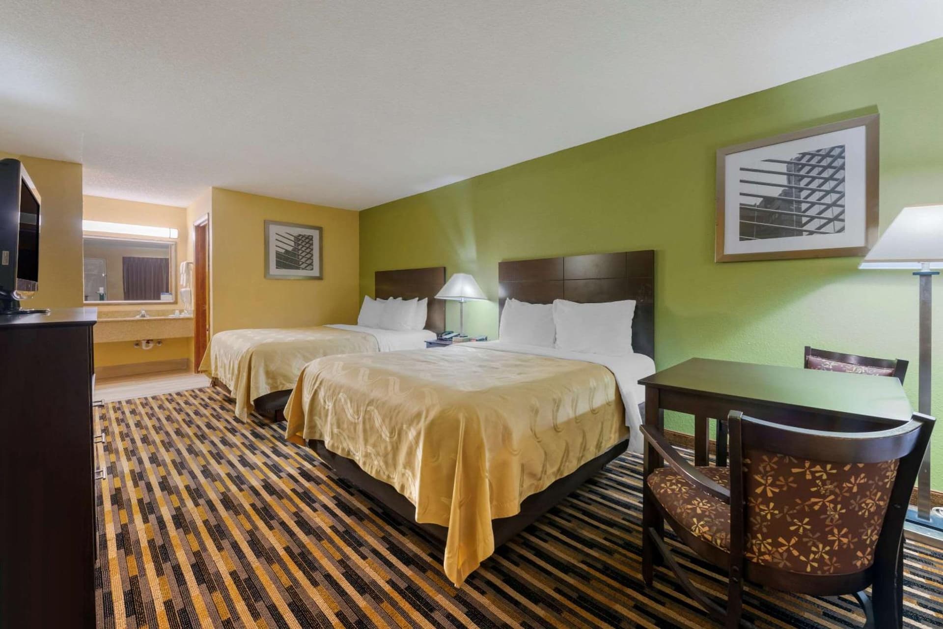 Quality Inn & Suites Mt Dora North gallery photo in Mount Dora, FL — image 12