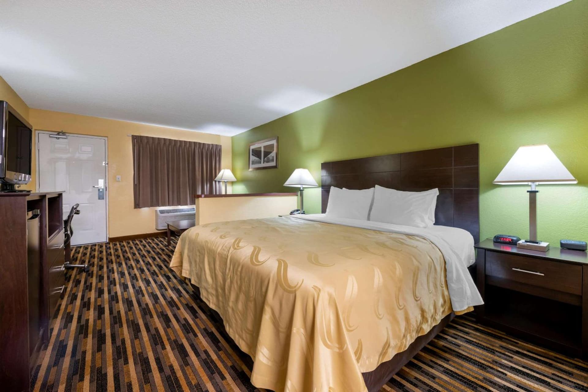 Quality Inn & Suites Mt Dora North gallery photo in Mount Dora, FL — image 10