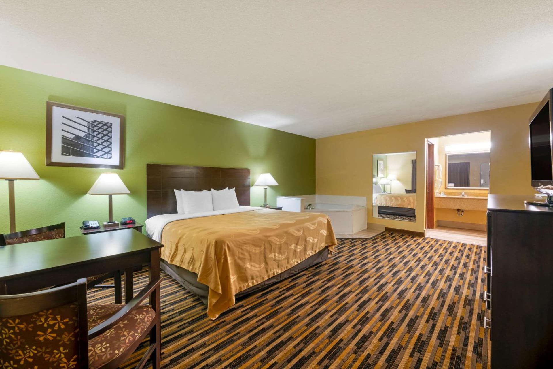 Quality Inn & Suites Mt Dora North gallery photo in Mount Dora, FL — image 18