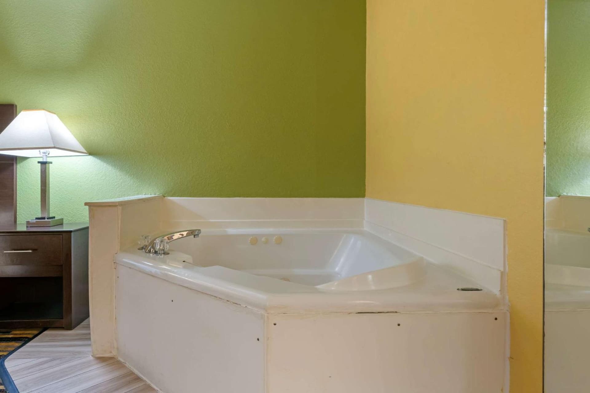 Quality Inn & Suites Mt Dora North gallery photo in Mount Dora, FL — image 30
