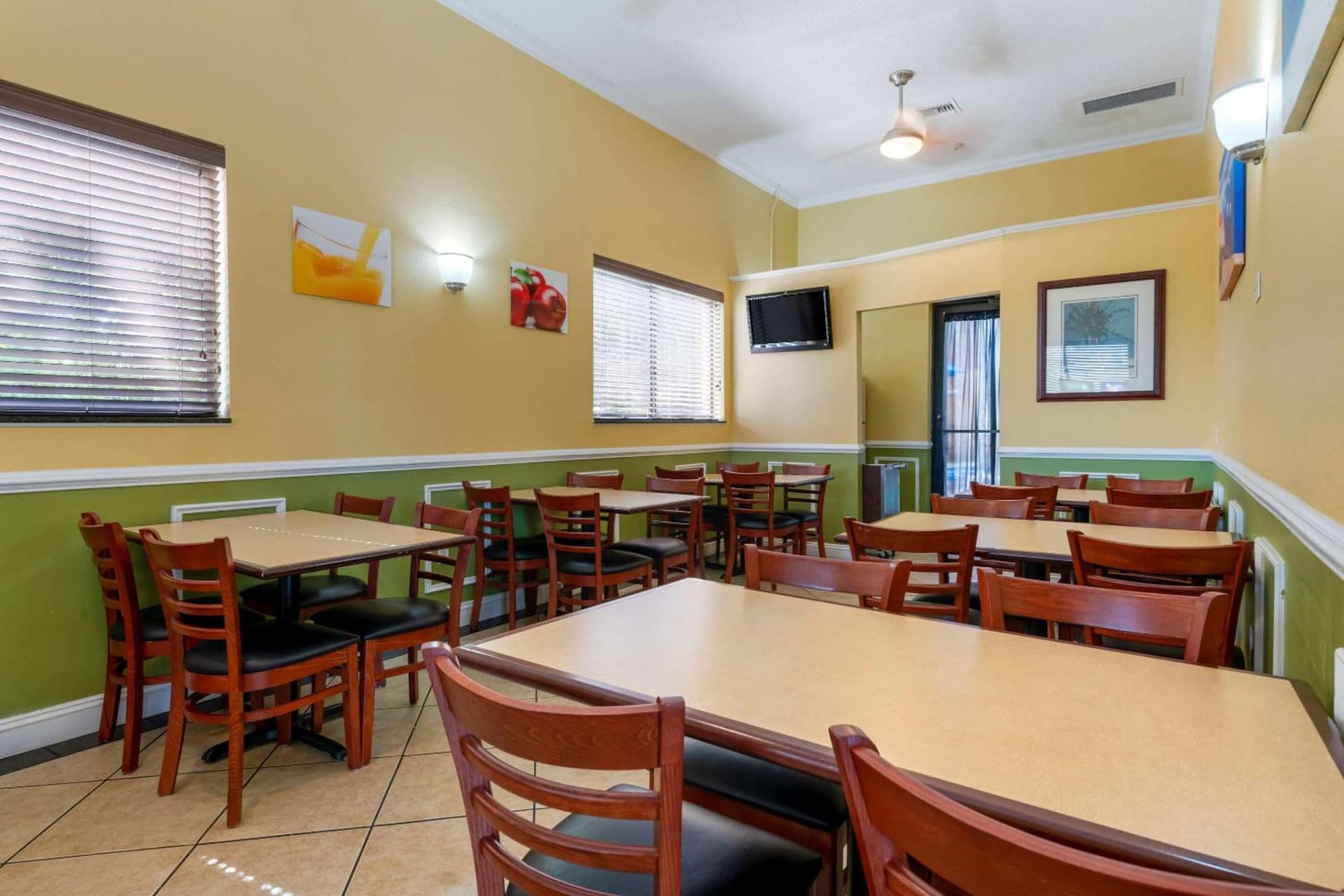 Quality Inn & Suites Mt Dora North gallery photo in Mount Dora, FL — image 34