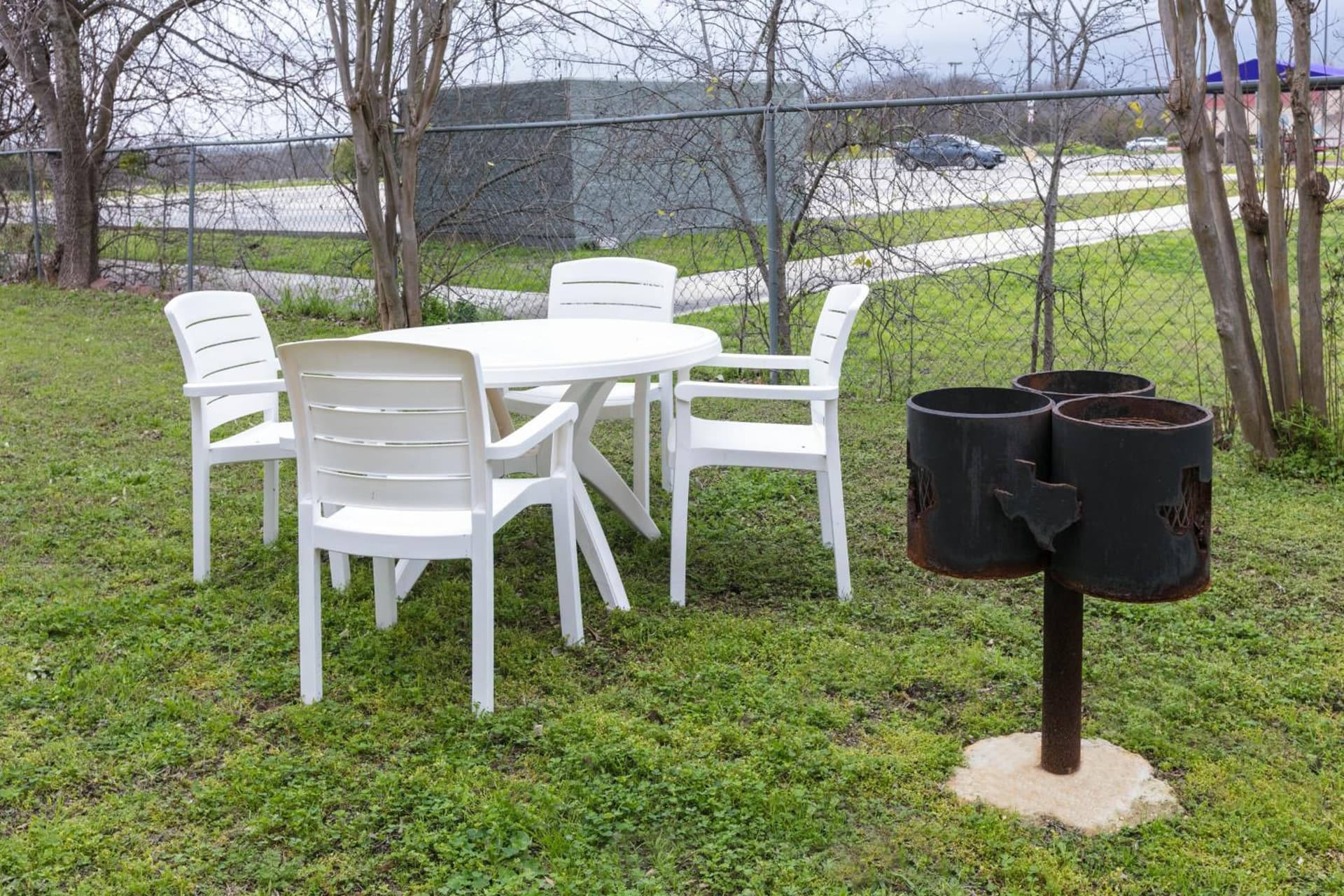 Howard Johnson by Wyndham Near Schlitterbahn gallery photo in New Braunfels, TX — image 36