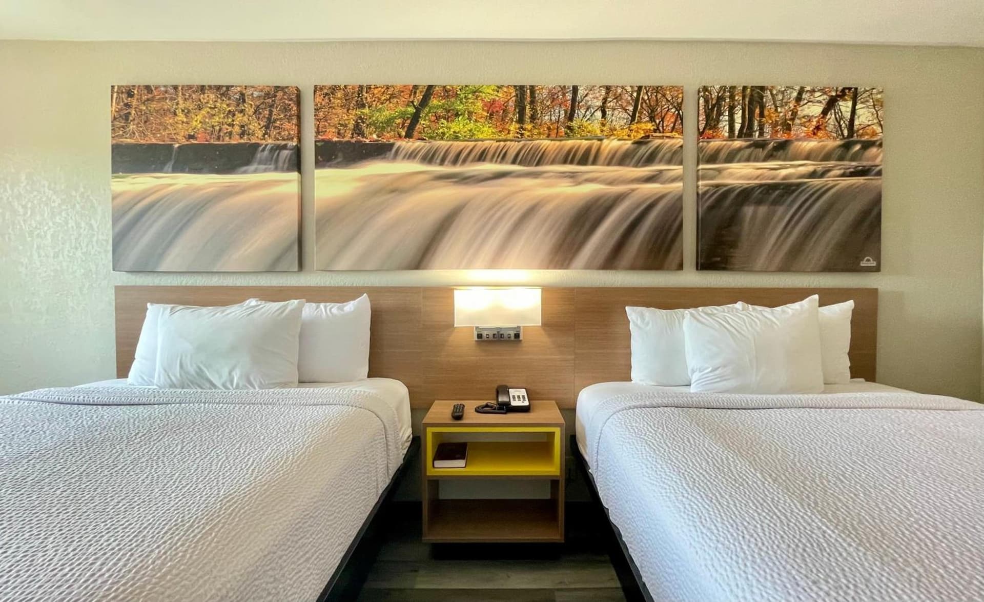 Days Inn by Wyndham Columbus IN gallery photo in Columbus, IN — image 15