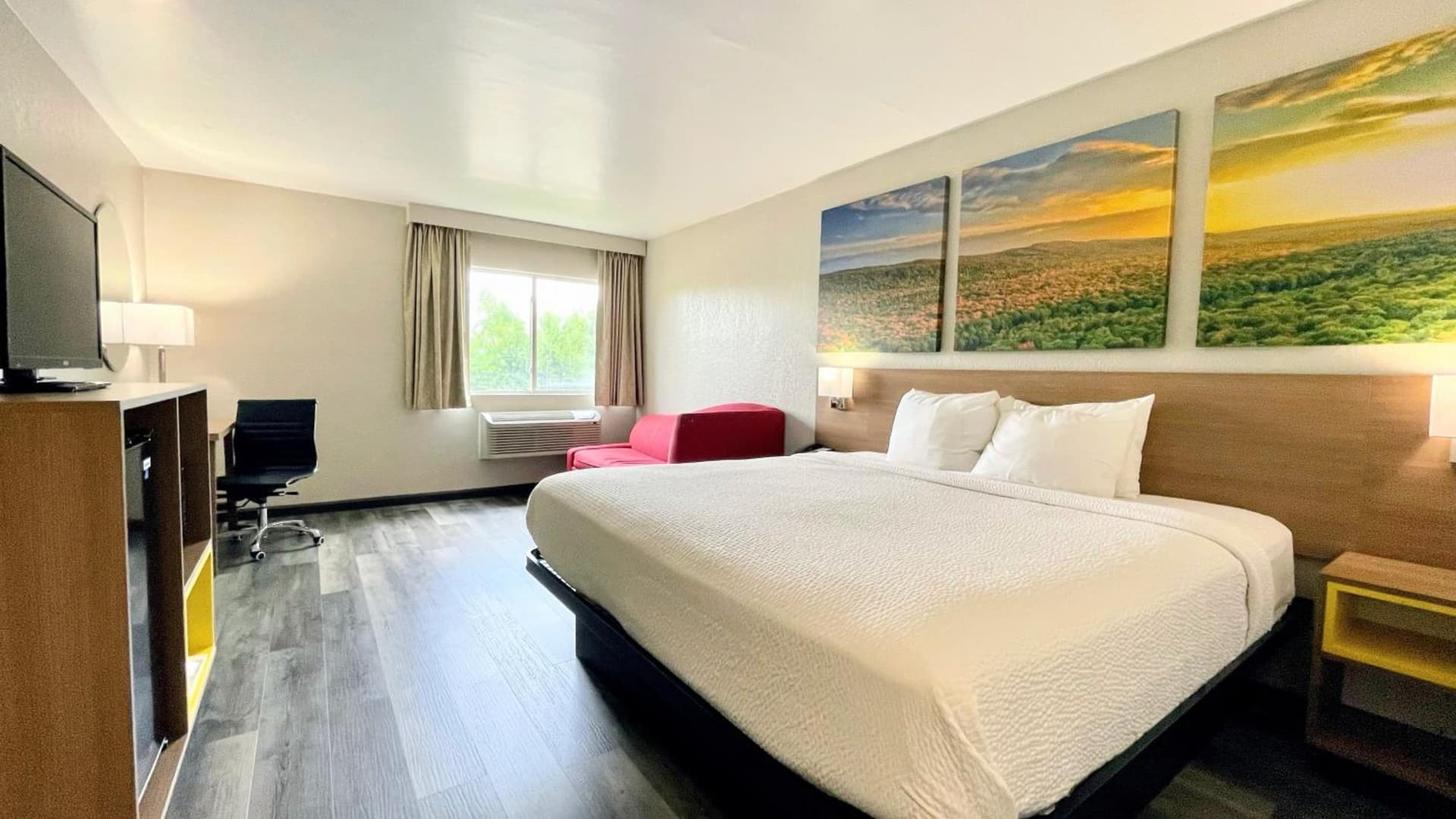 Days Inn by Wyndham Columbus IN gallery photo in Columbus, IN — image 16