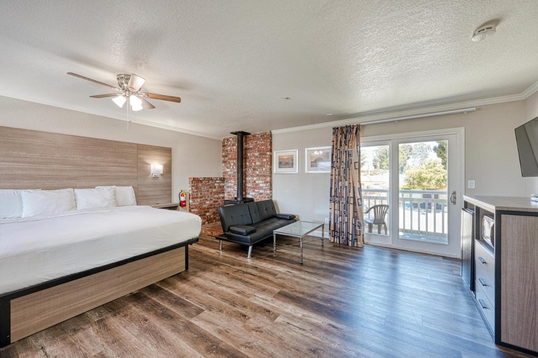 Harbor House Inn gallery photo in Morro Bay, CA — image 44