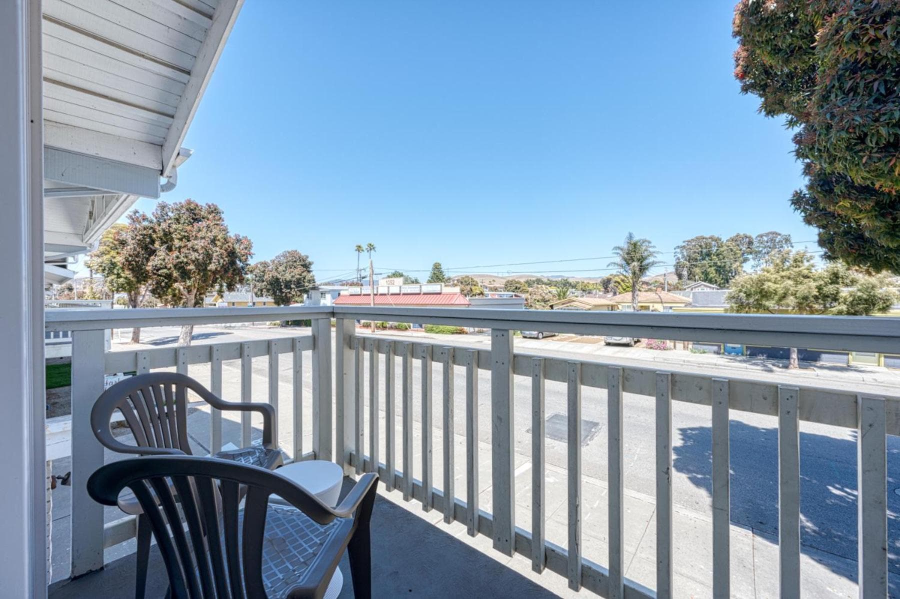 Harbor House Inn property views in Morro Bay, CA — gallery photo 3