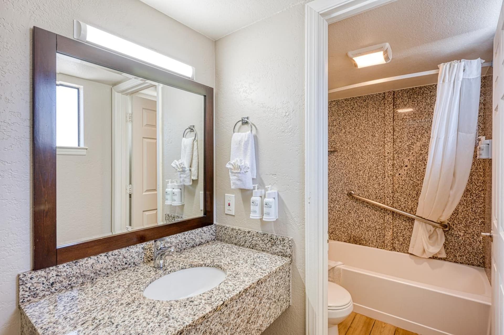 Harbor House Inn gallery photo in Morro Bay, CA — image 32