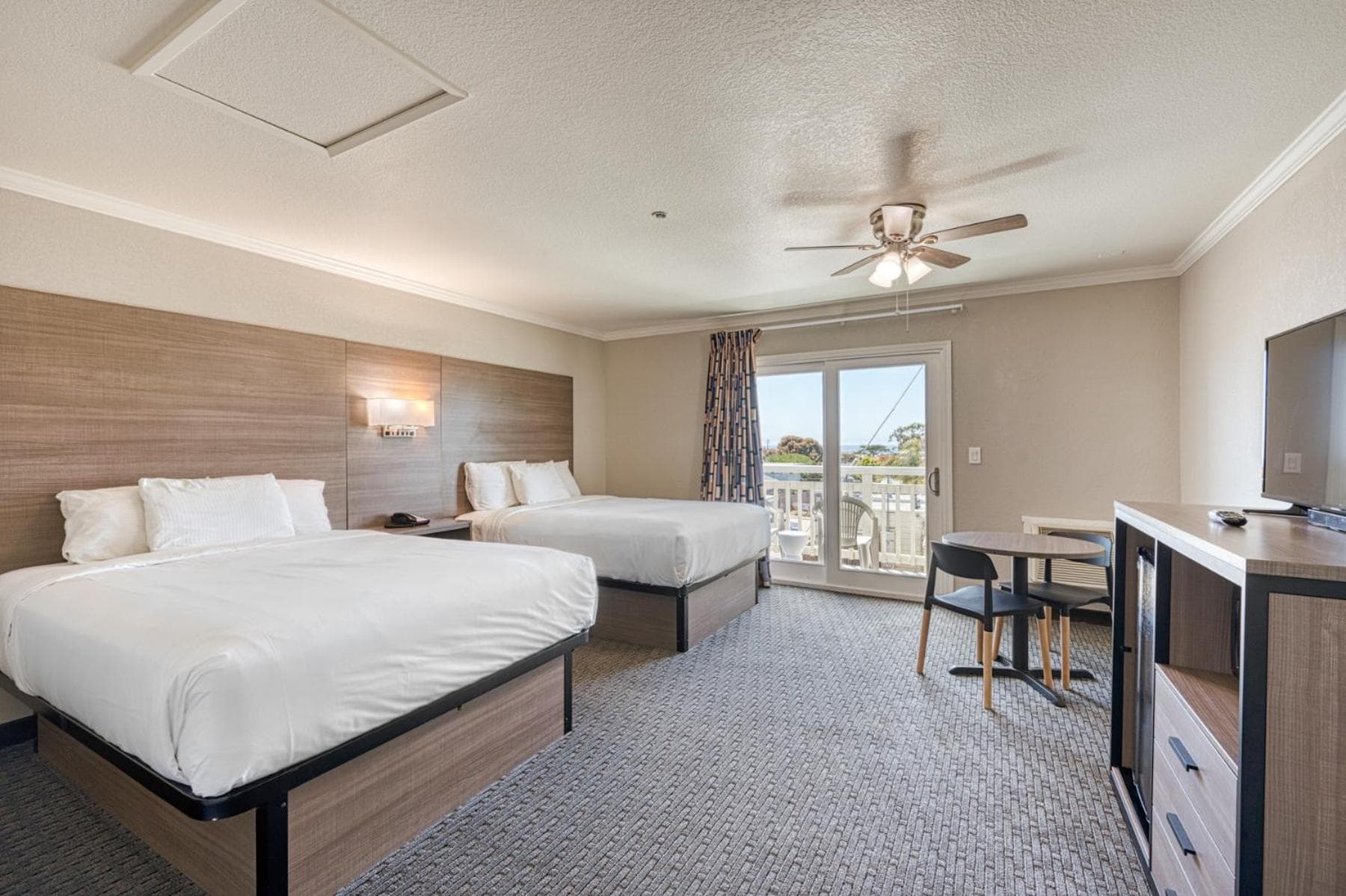 Harbor House Inn gallery photo in Morro Bay, CA — image 45