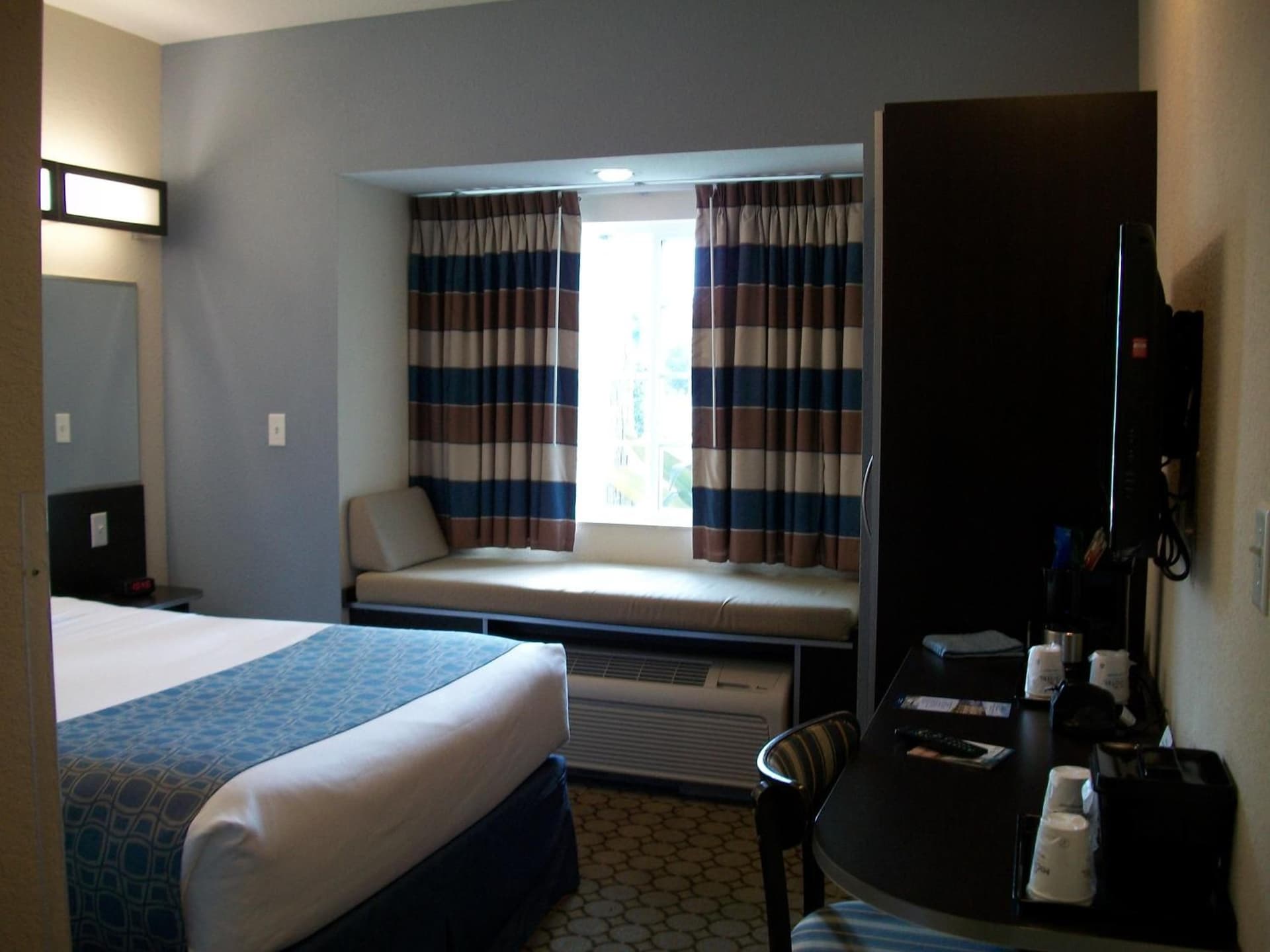 Microtel Inn & Suites by Wyndham Spring Hill/Weeki Wachee gallery photo in Weeki Wachee, FL — image 19