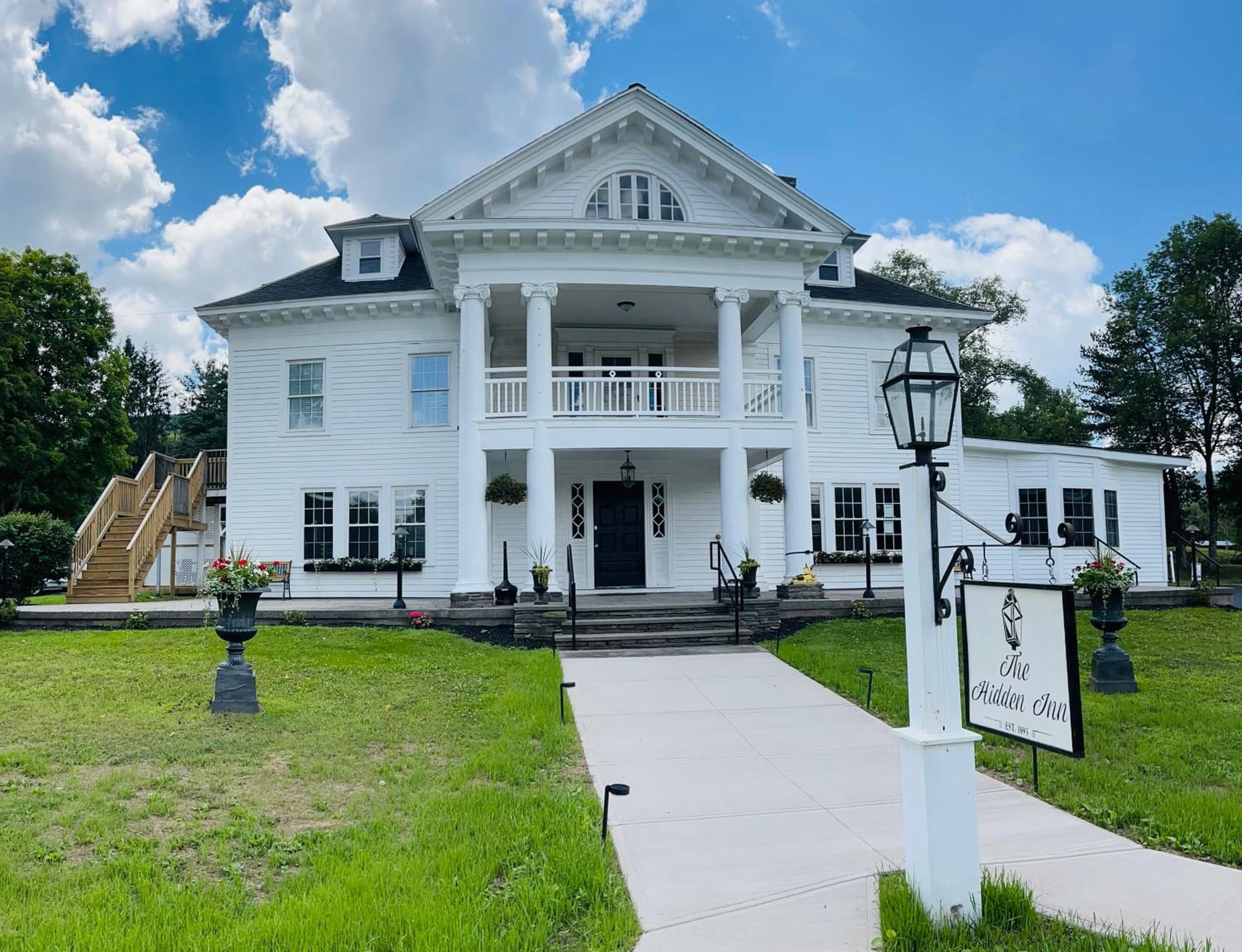 The Hidden Inn featured exterior or lobby in South Kortright — similar hotel