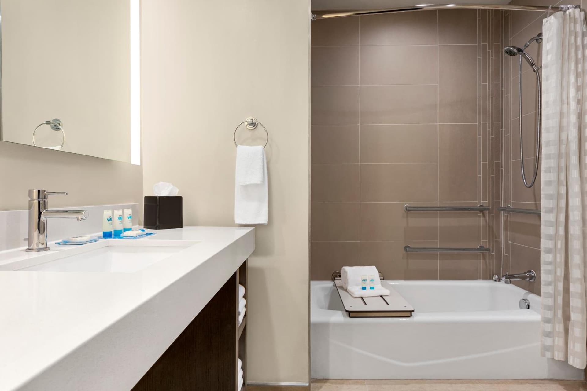 Hyatt House Bryan/College Station gallery photo in College Station, TX — image 7