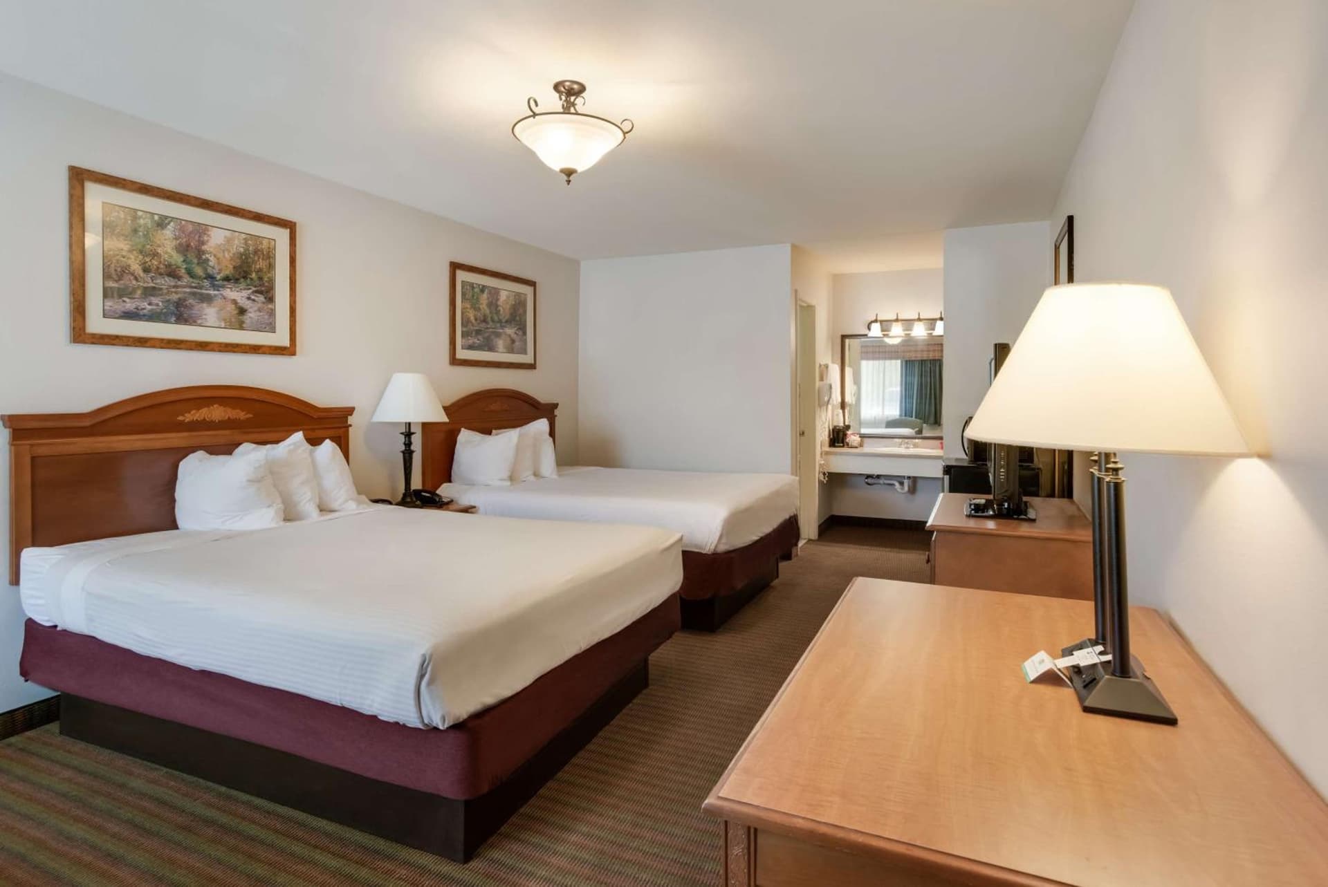 SureStay Hotel by Best Western Leesville property views in Leesville, LA — gallery photo 3