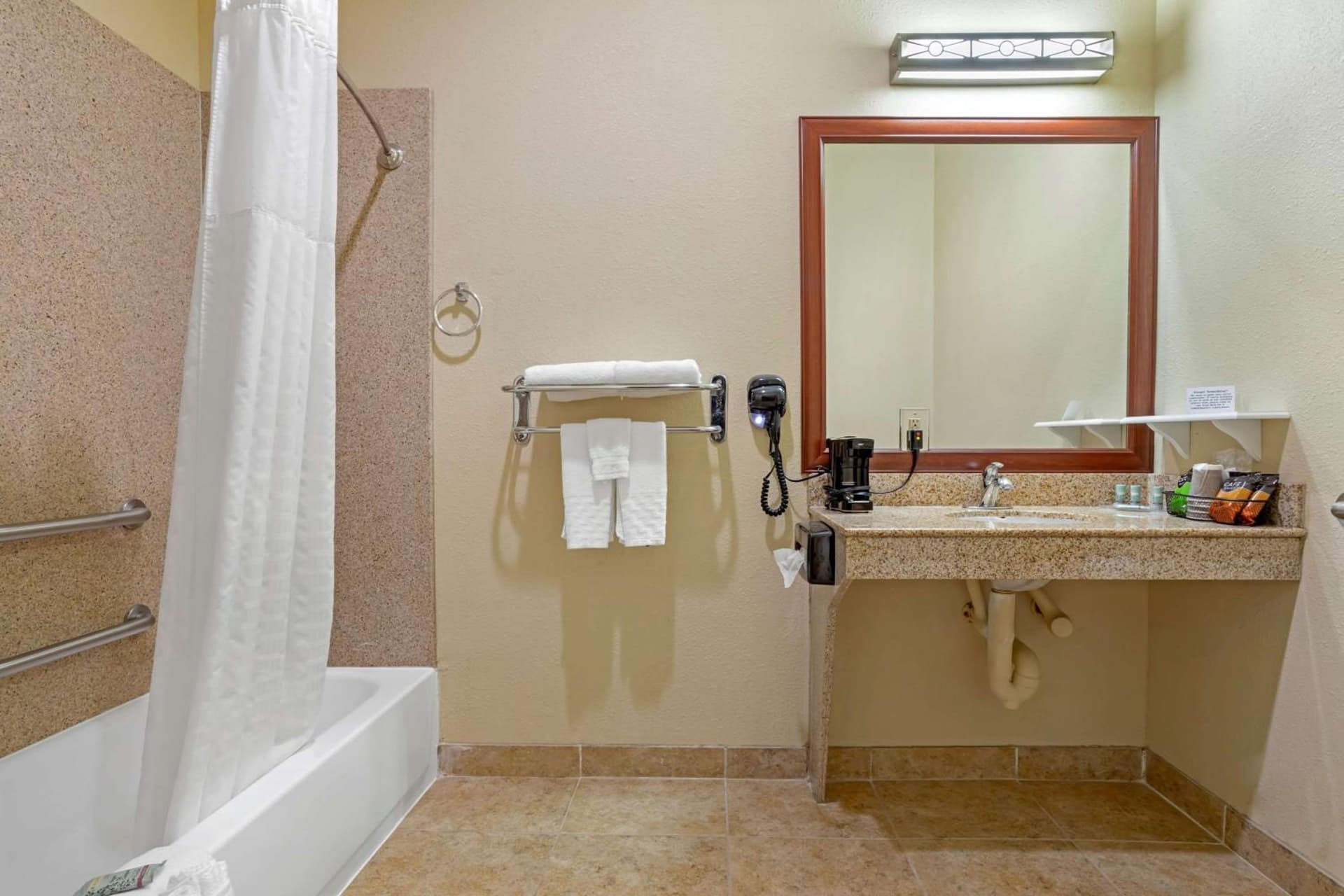 Best Western Texas City gallery photo in Texas City, TX — image 7