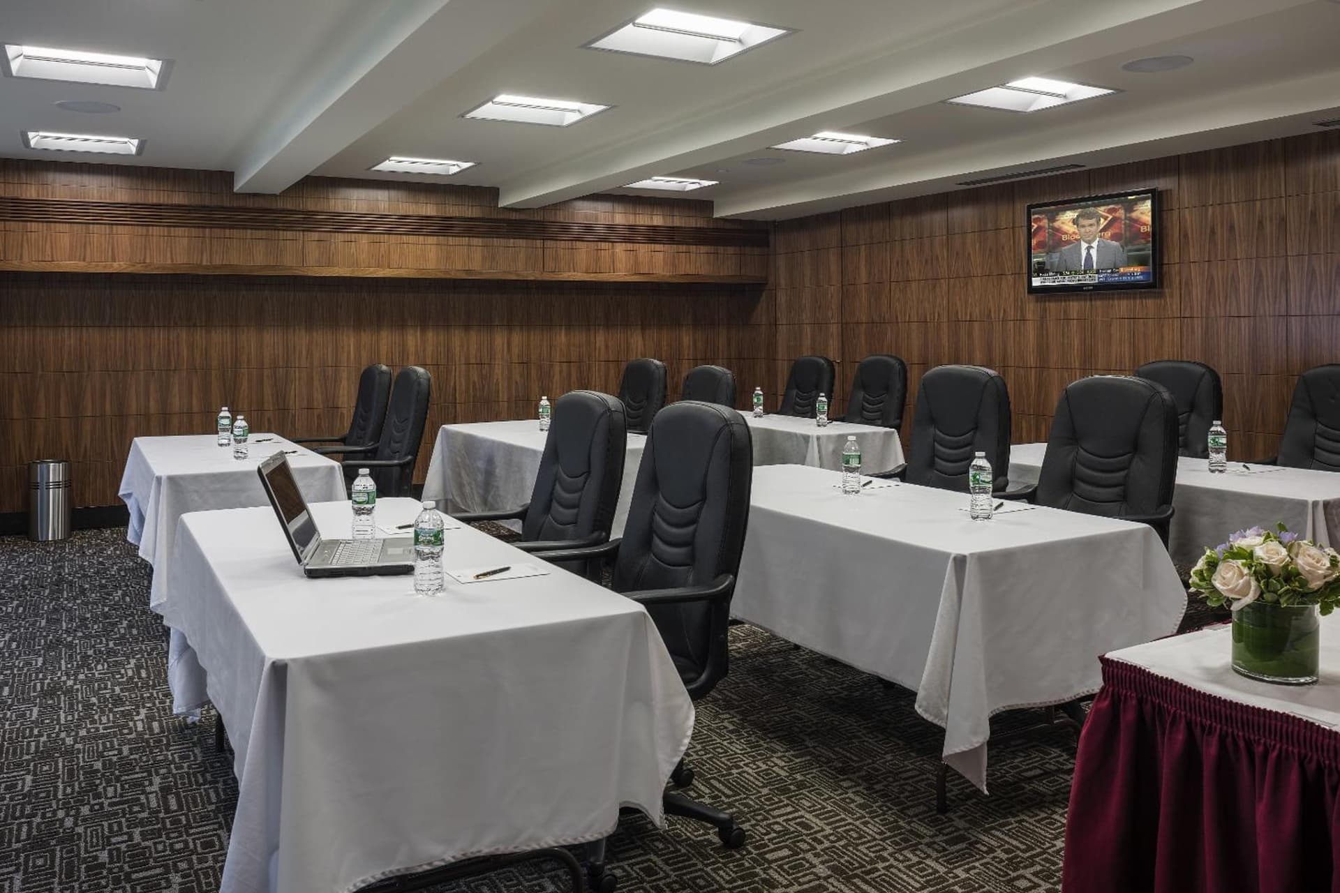 Opera House Hotel gallery photo in Bronx, NY — image 31