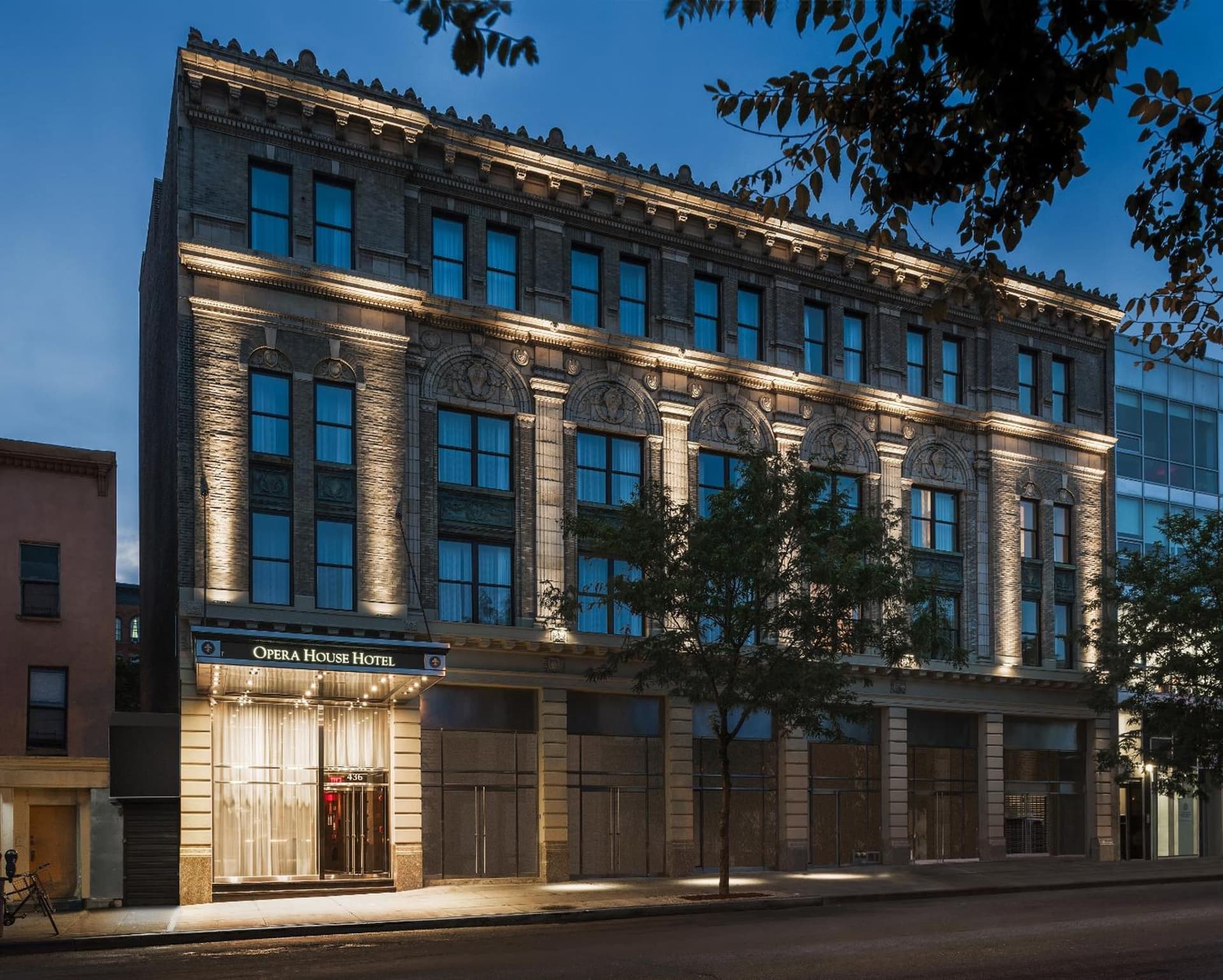 Opera House Hotel — hotel in Bronx, New York