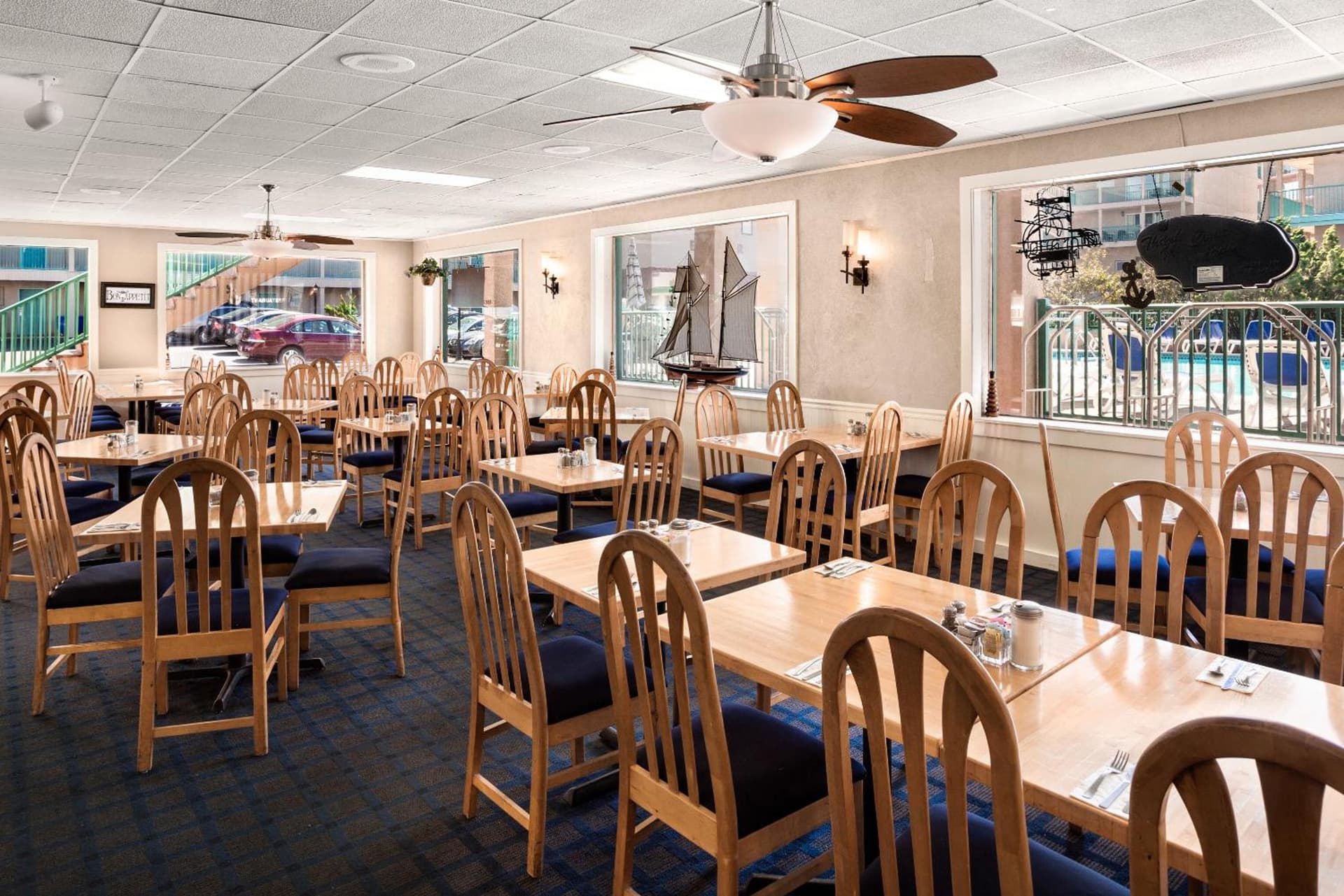 Days Inn by Wyndham Ocean City Oceanfront gallery photo in Ocean City, MD — image 9