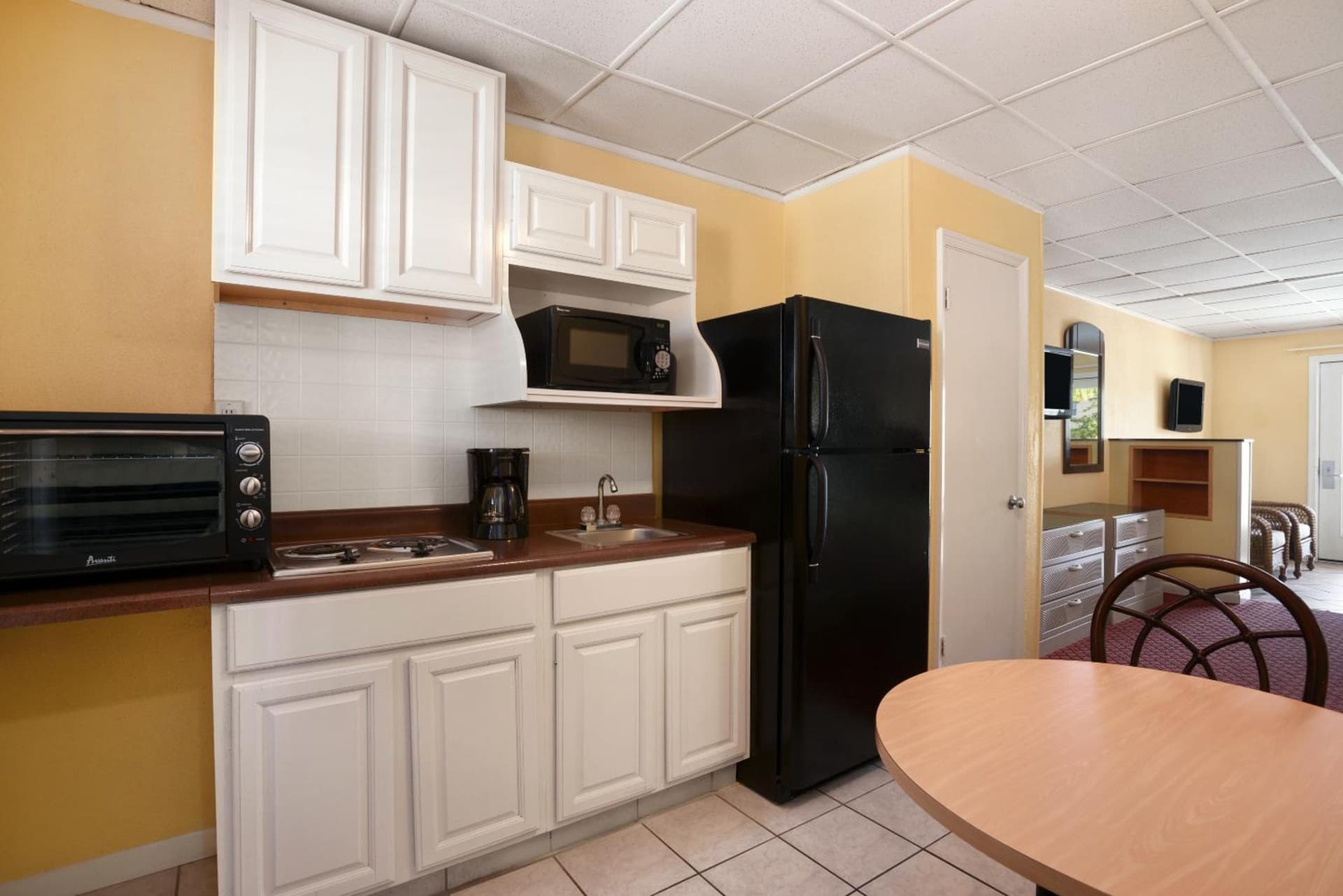 Days Inn by Wyndham Ocean City Oceanfront gallery photo in Ocean City, MD — image 101