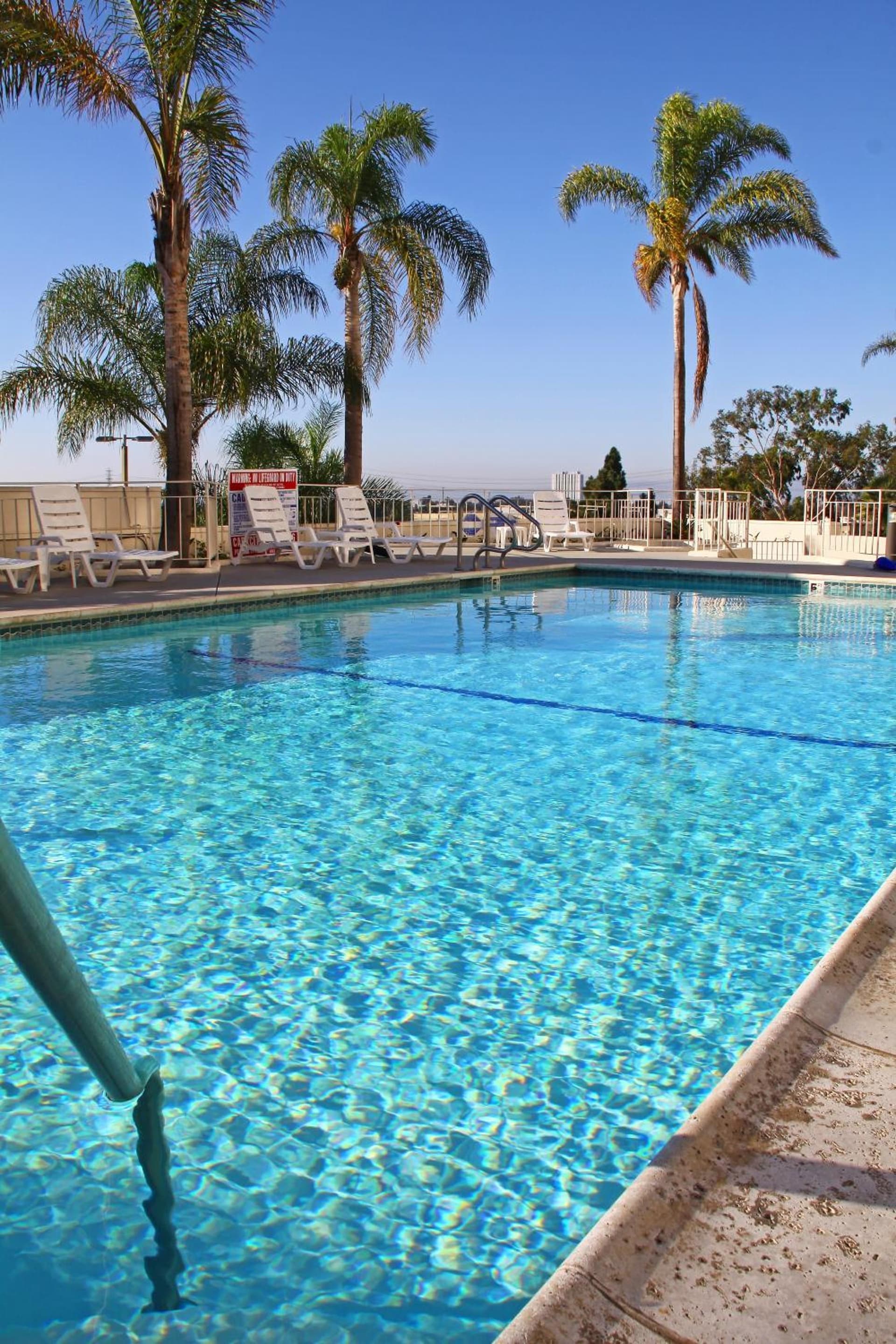 LA Crystal Hotel -Los Angeles-Long Beach Area gallery photo in Carson, CA — image 102