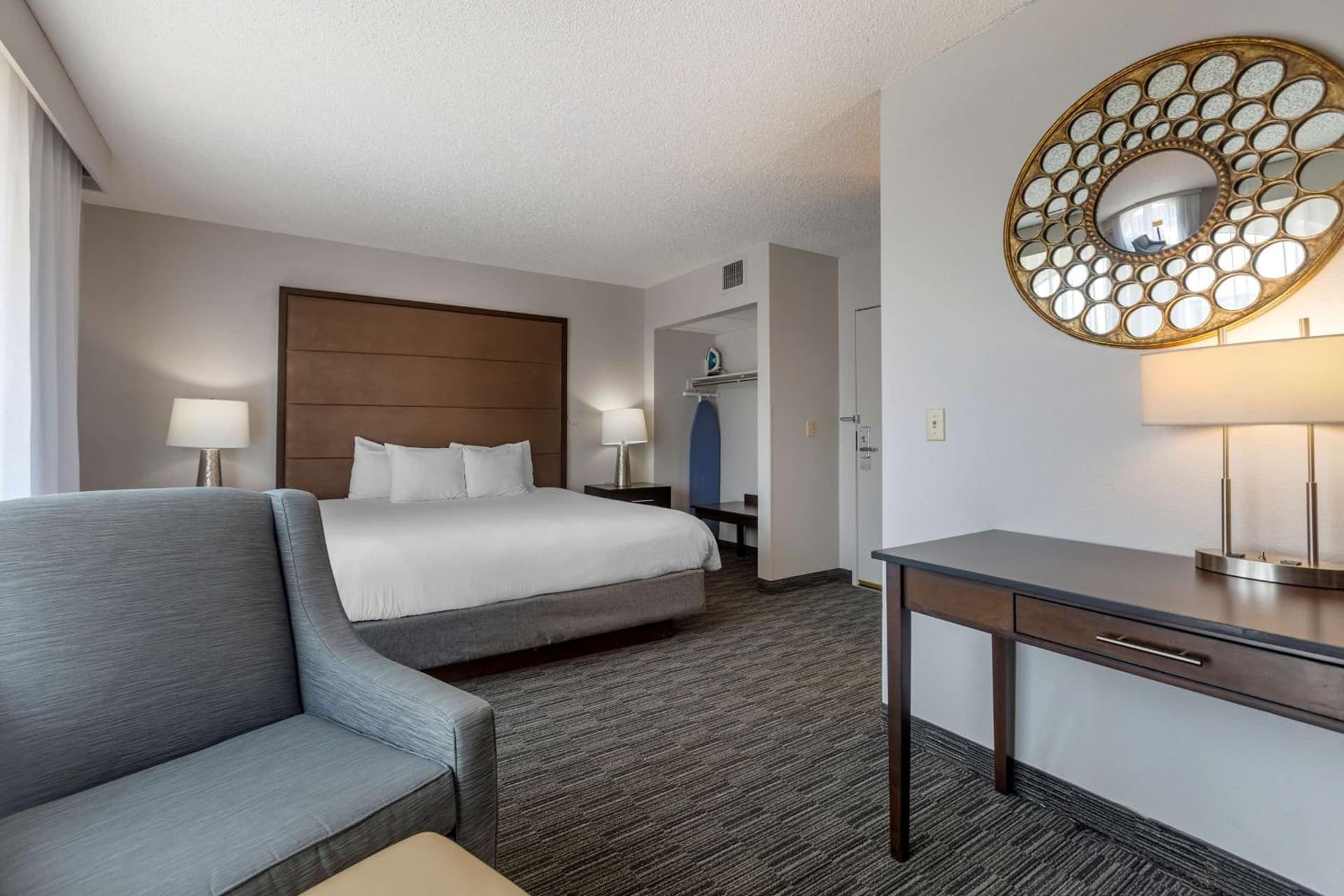 Best Western Plus Como Park Hotel gallery photo in Saint Paul, MN — image 32