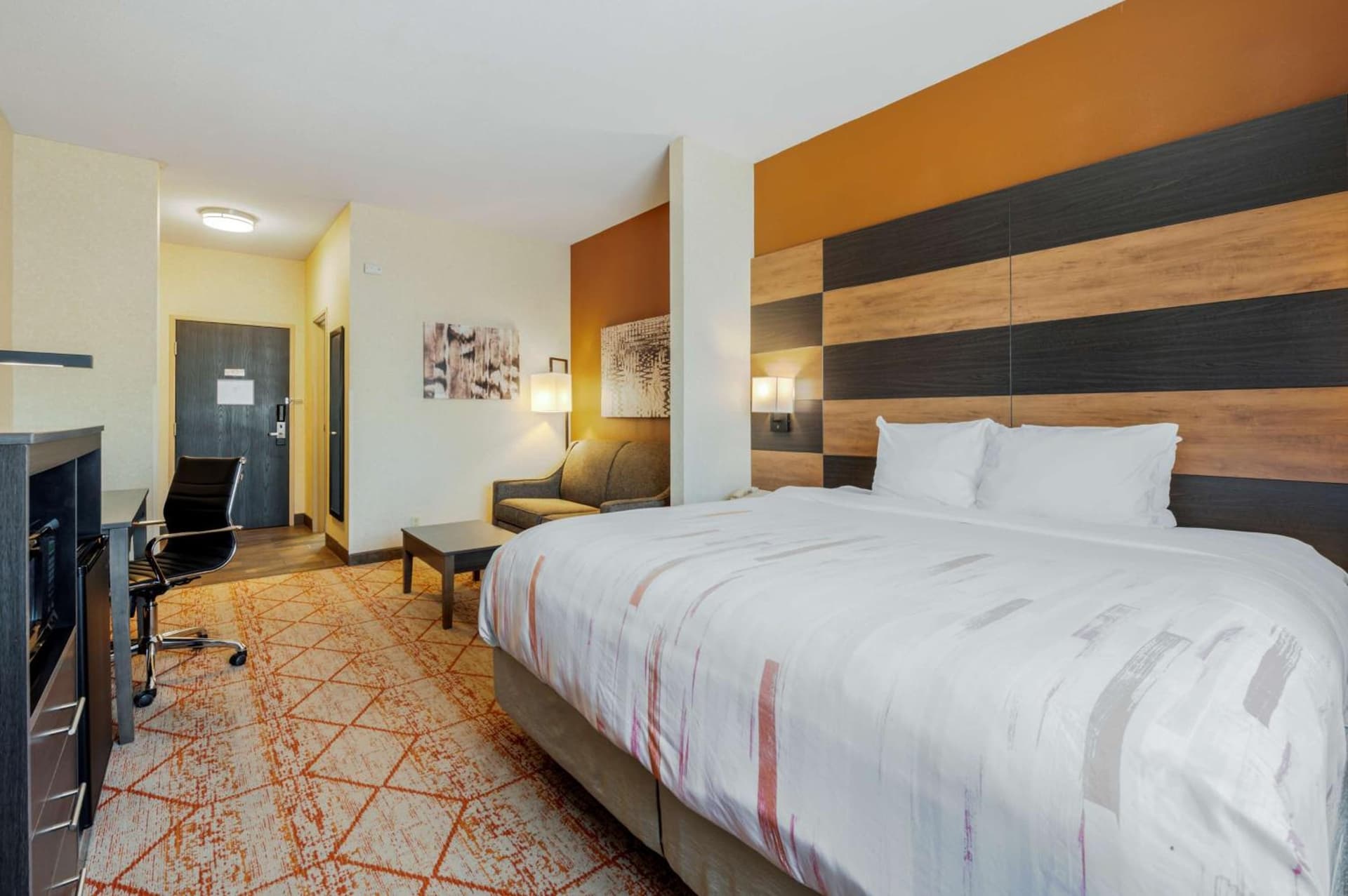 Best Western Plus Warsaw property views in Warsaw, IN — gallery photo 3