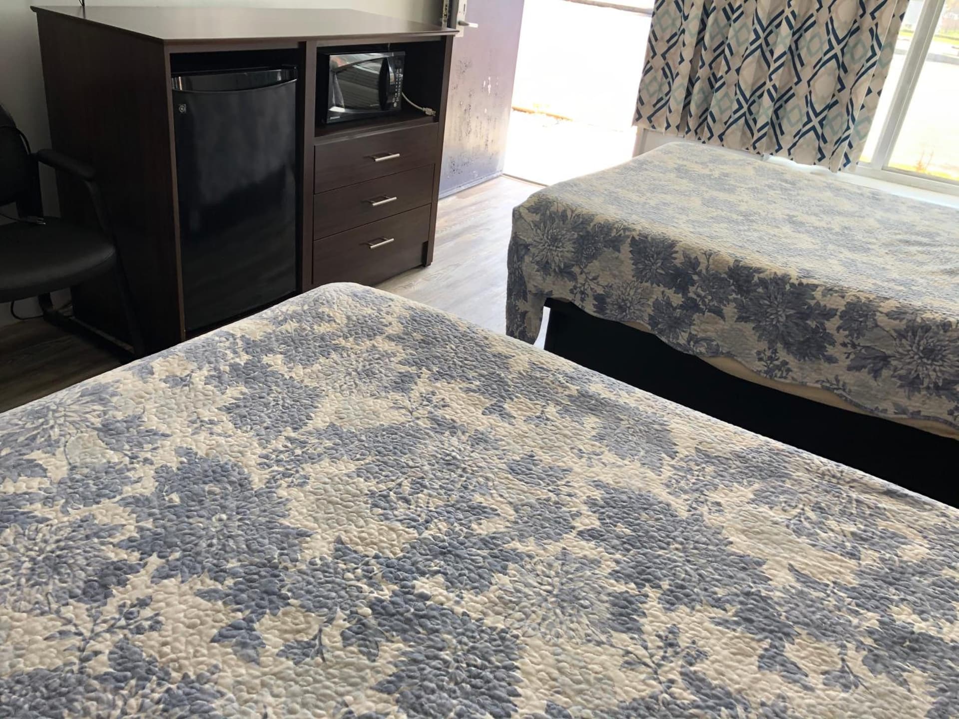 Budget Inn Express Bristol property views in Bristol, TN — gallery photo 3