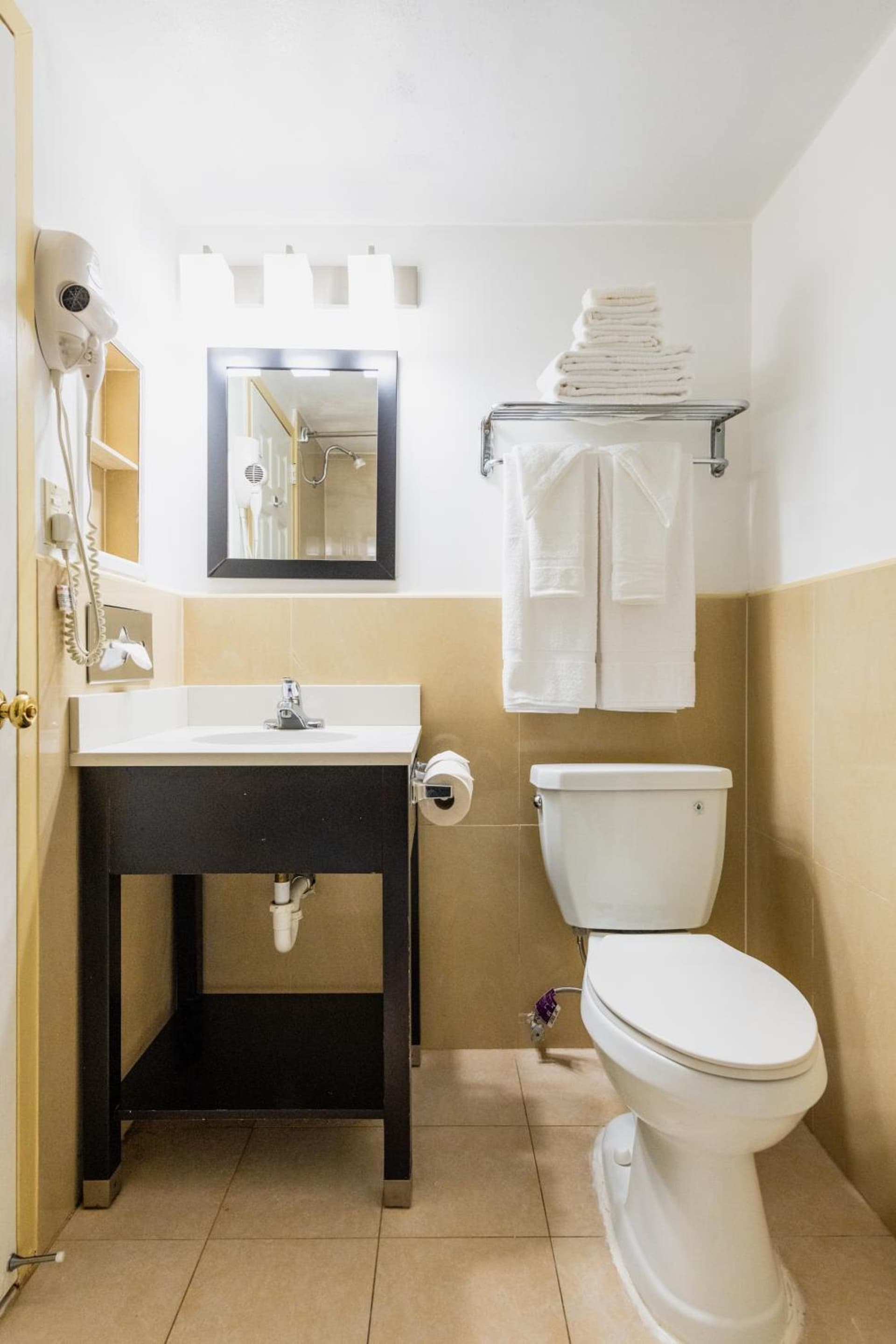 Garden Executive Hotel gallery photo in South Plainfield, NJ — image 13