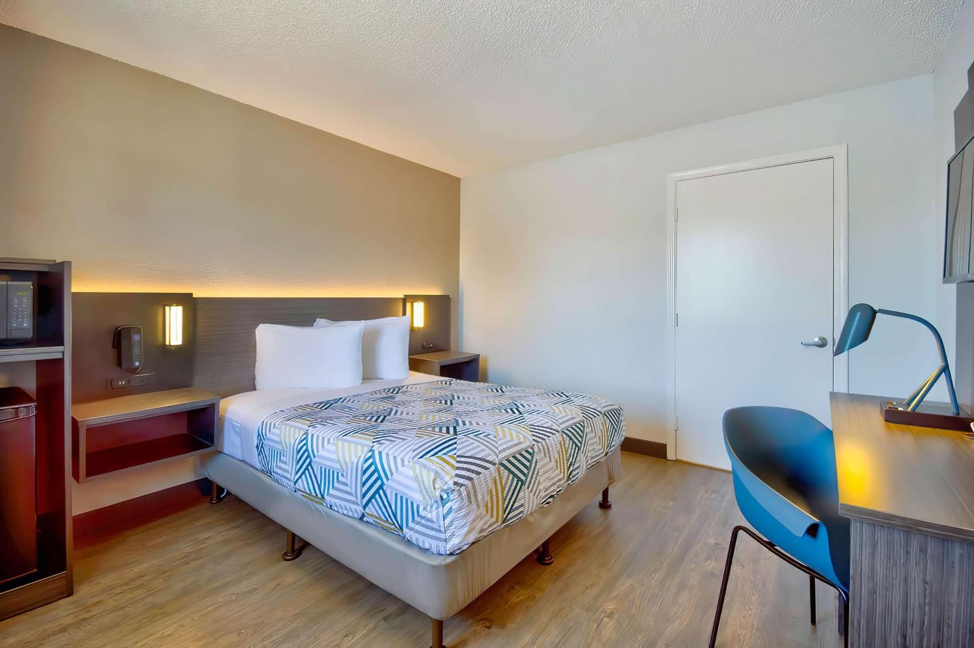 Motel 6-Vallejo, CA - Six Flags West gallery photo in Vallejo, CA — image 9