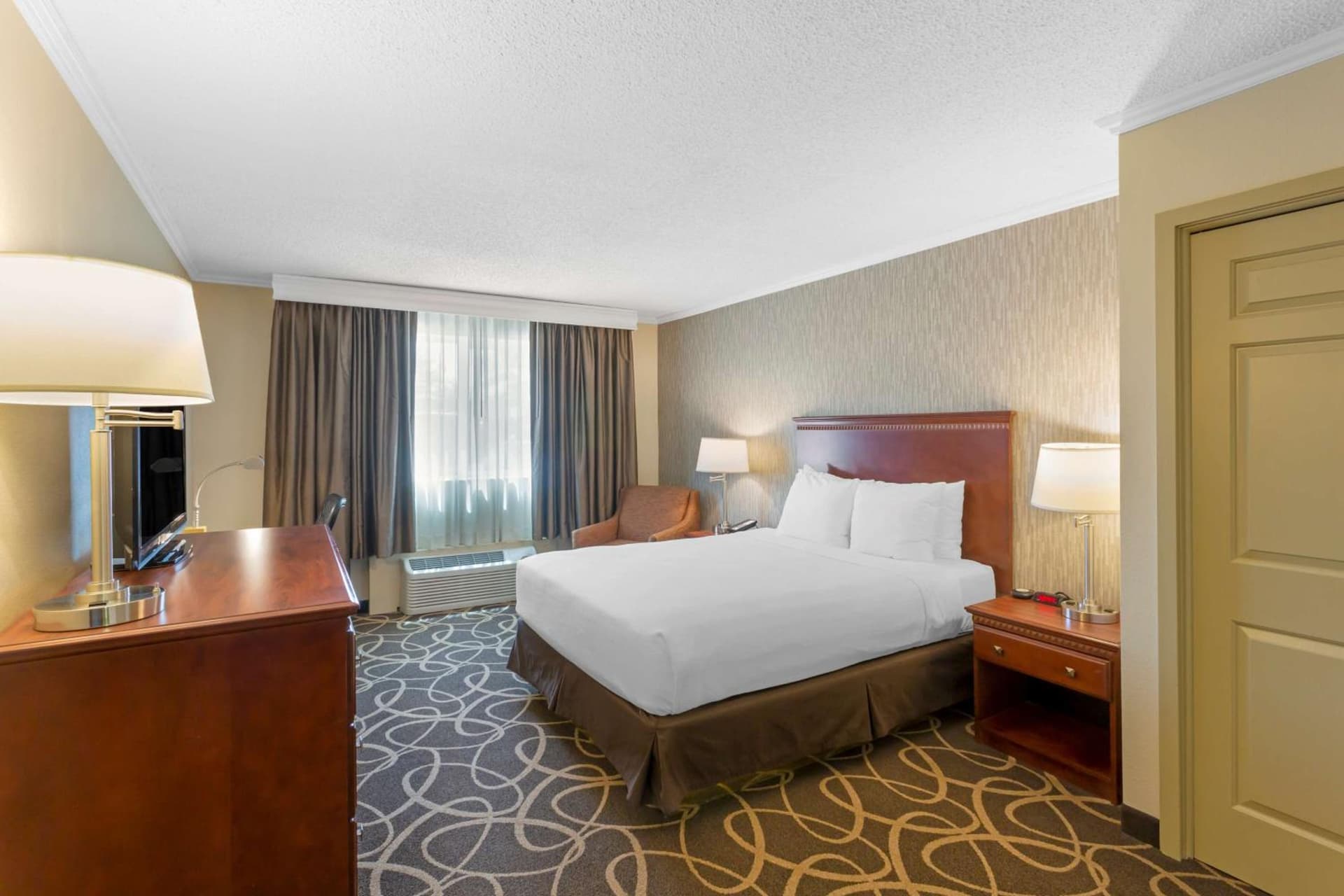 Best Western Plus Burley Inn & Convention Center property views in Burley, ID — gallery photo 3