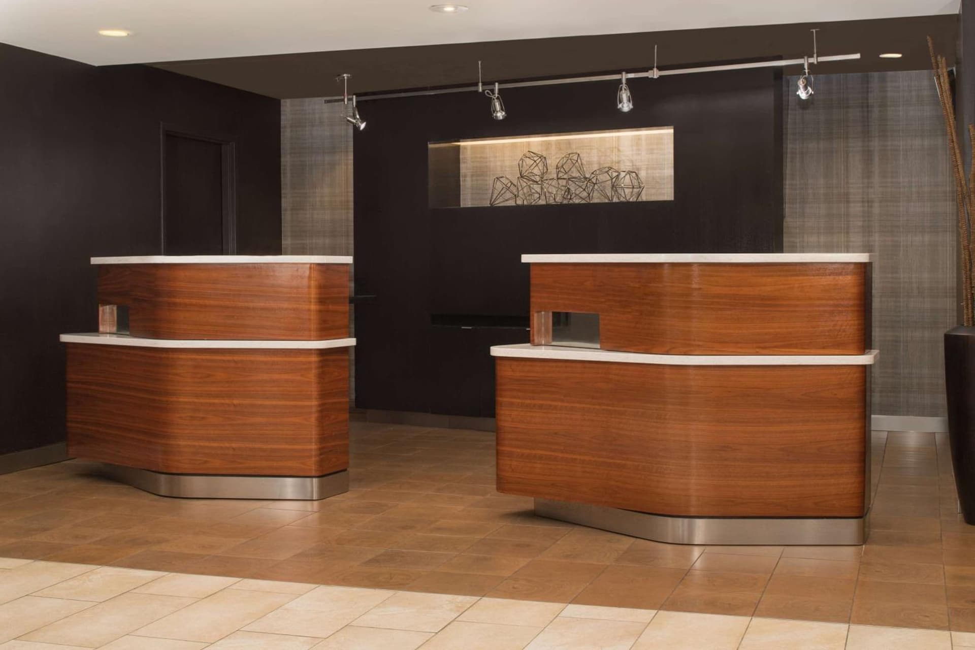 Sonesta Select Seattle Bellevue Redmond interior in Bellevue, WA — gallery photo 2