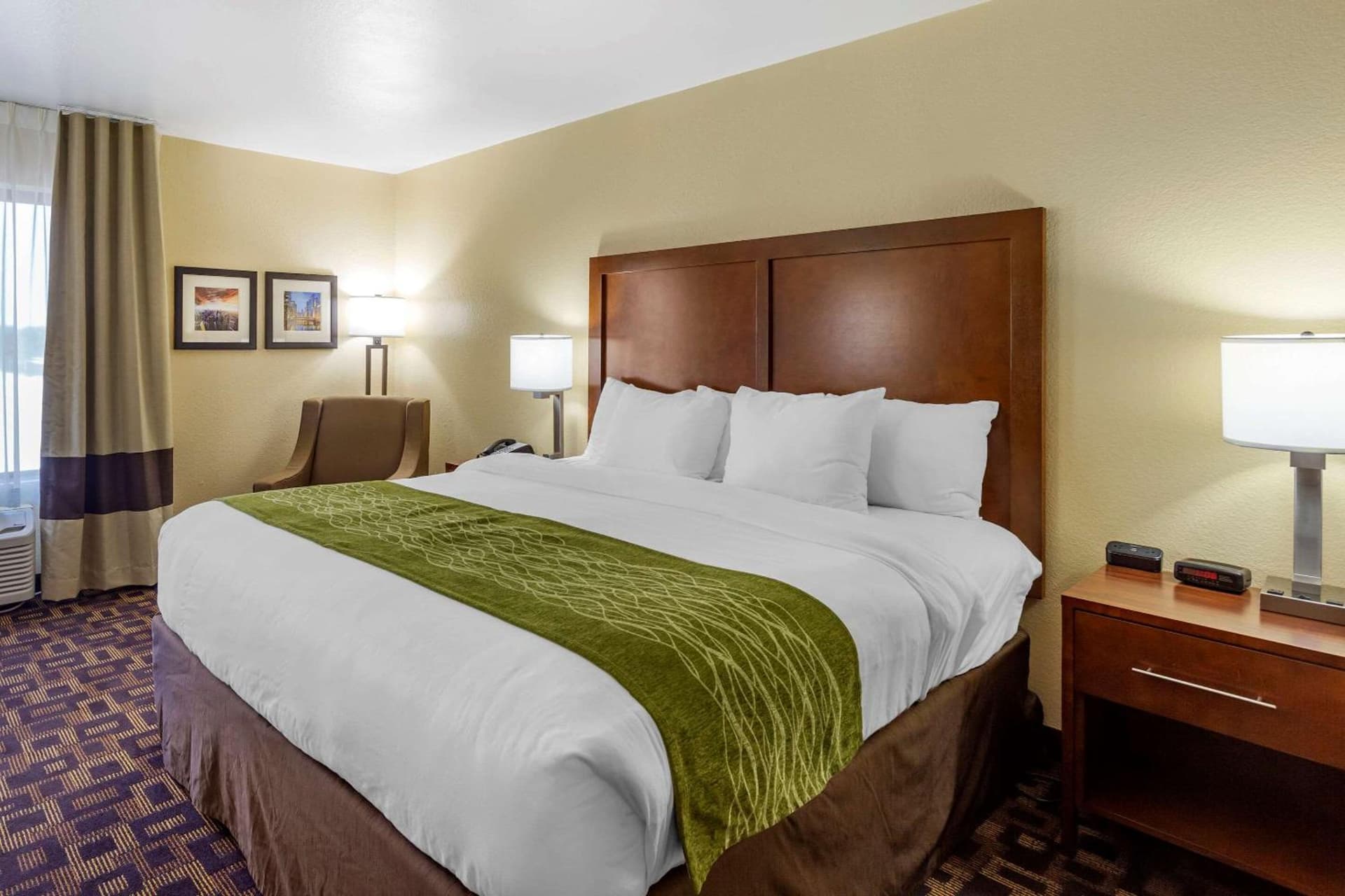 Comfort Inn & Suites North Aurora - Naperville gallery photo in North Aurora, IL — image 14