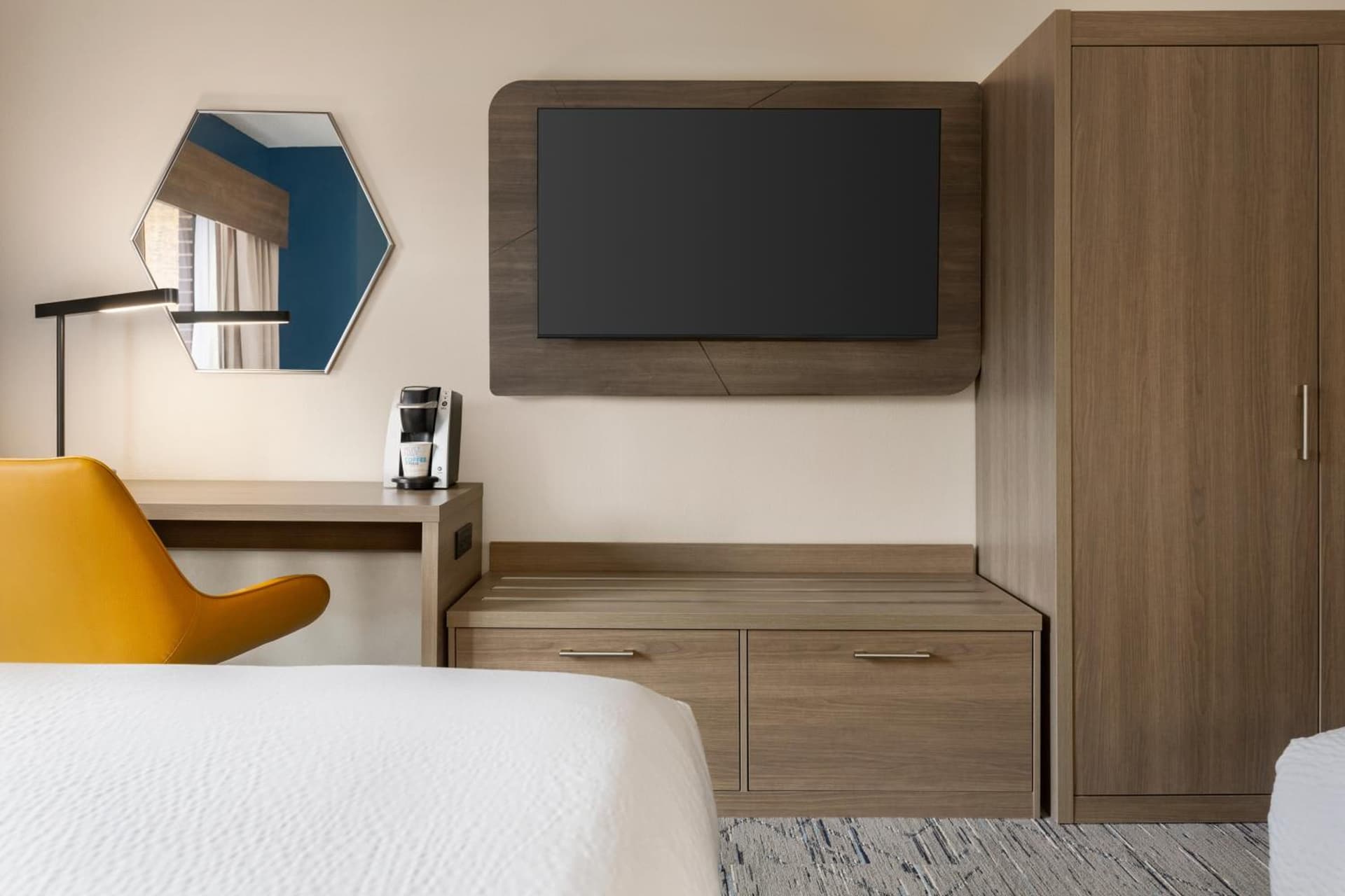 Holiday Inn Express & Suites Greenville-Downtown by IHG gallery photo in Greenville, SC — image 58