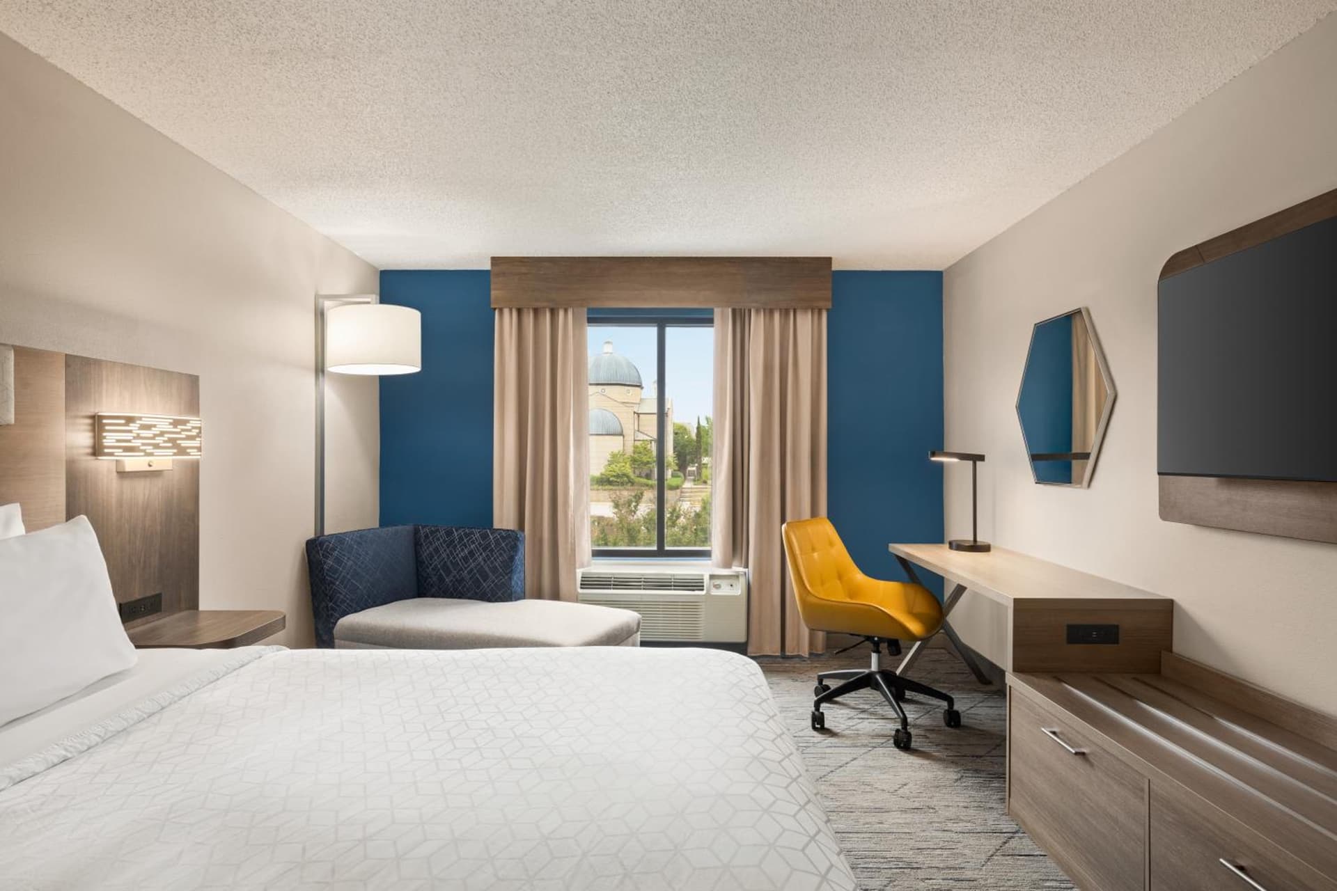 Holiday Inn Express & Suites Greenville-Downtown by IHG gallery photo in Greenville, SC — image 43
