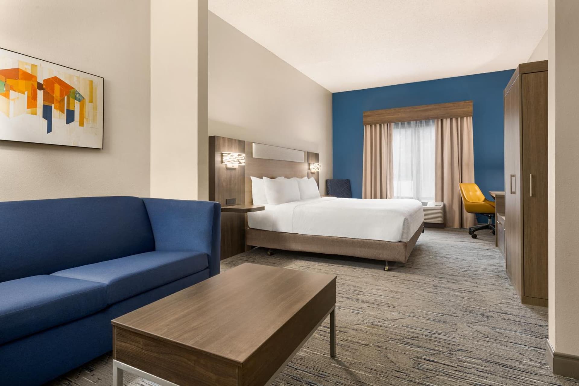 Holiday Inn Express & Suites Greenville-Downtown by IHG gallery photo in Greenville, SC — image 69