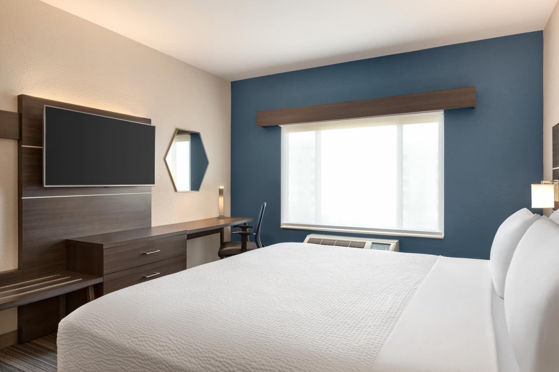 Holiday Inn Express & Suites Denver Airport by IHG gallery photo in Denver, CO — image 38