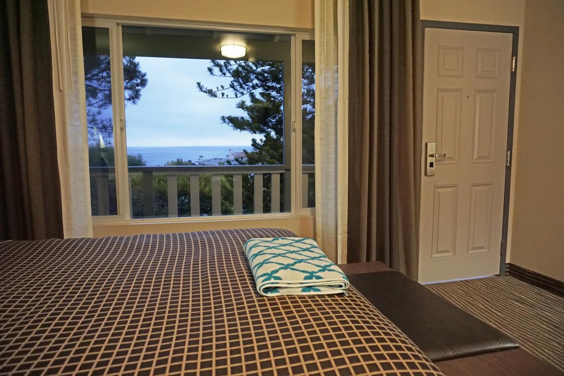 Crescent Bay Inn gallery photo in Laguna Beach, CA — image 12