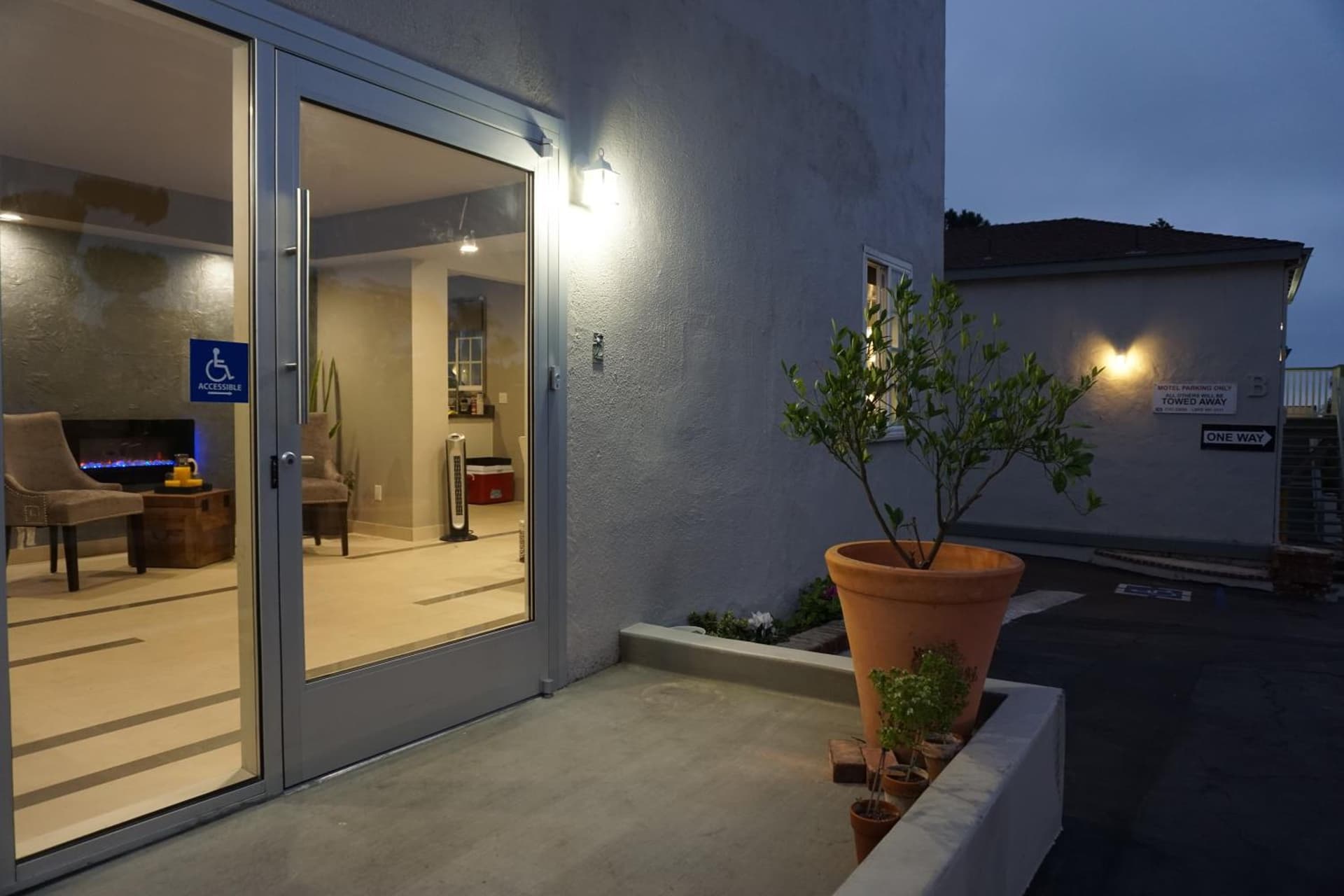 Crescent Bay Inn gallery photo in Laguna Beach, CA — image 34