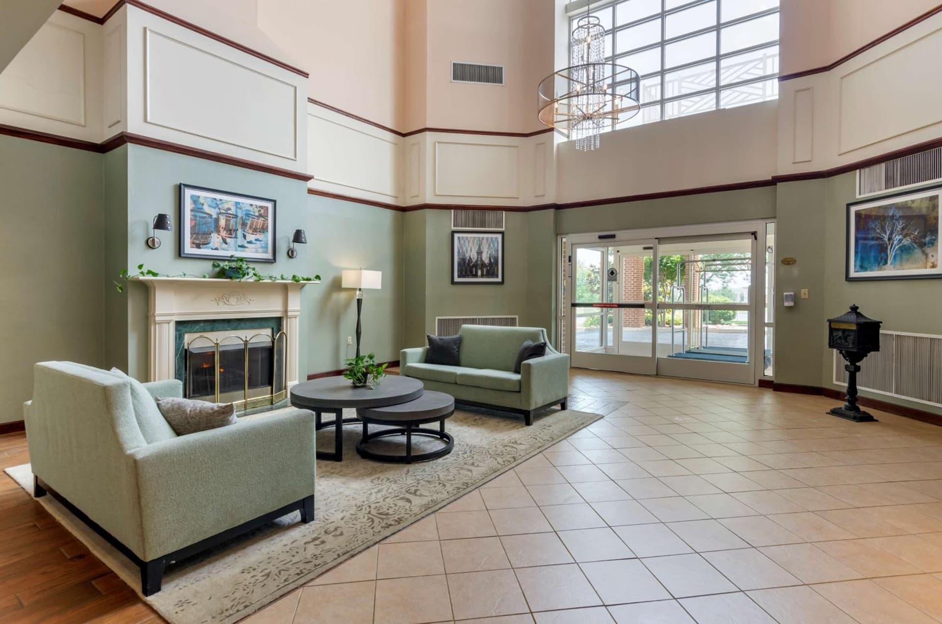Best Western Plus Inn at Hunt Ridge property views in Lexington, VA — gallery photo 3