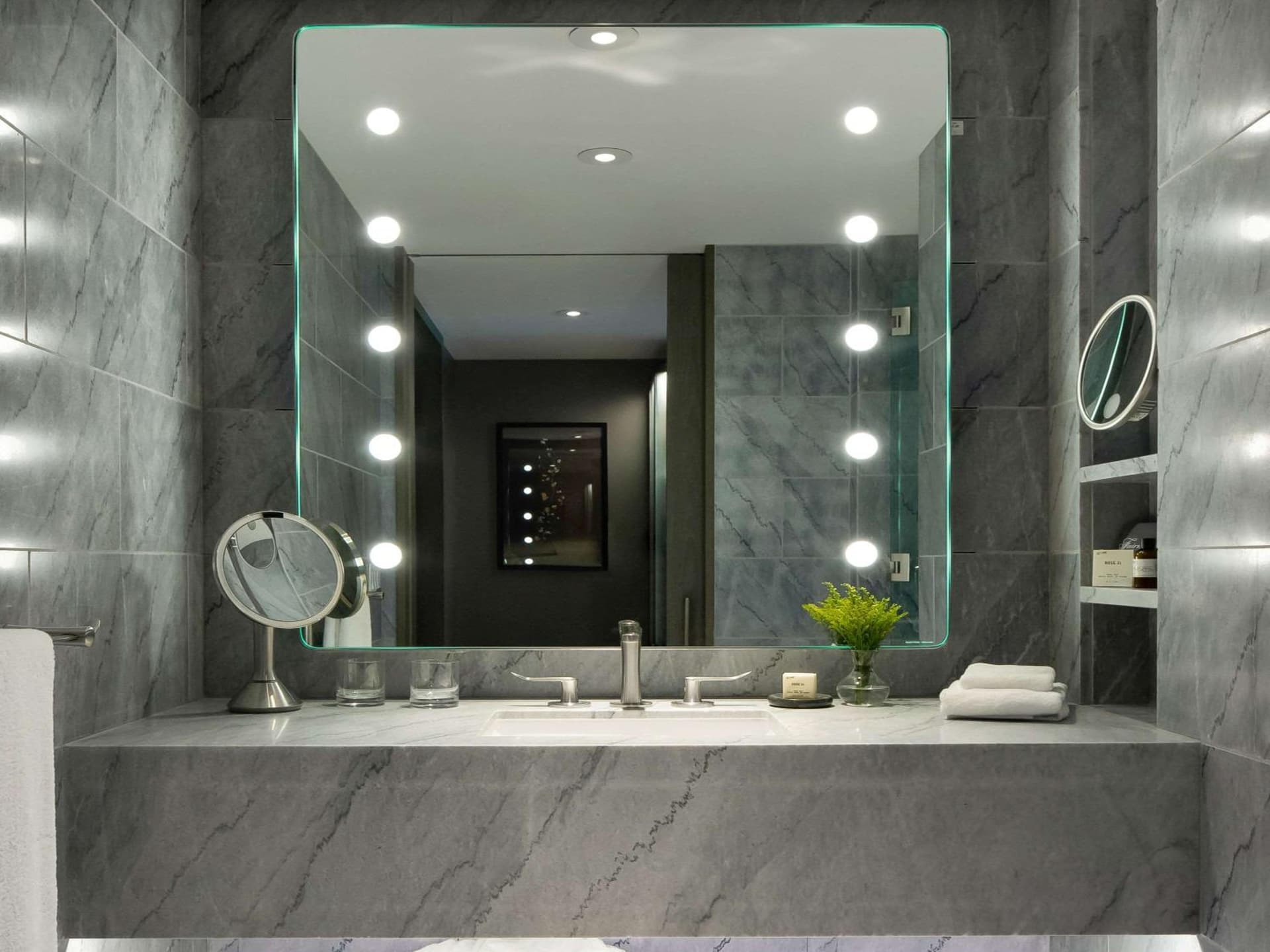 Fairmont Century Plaza Gold Experience gallery photo in Los Angeles, CA — image 12