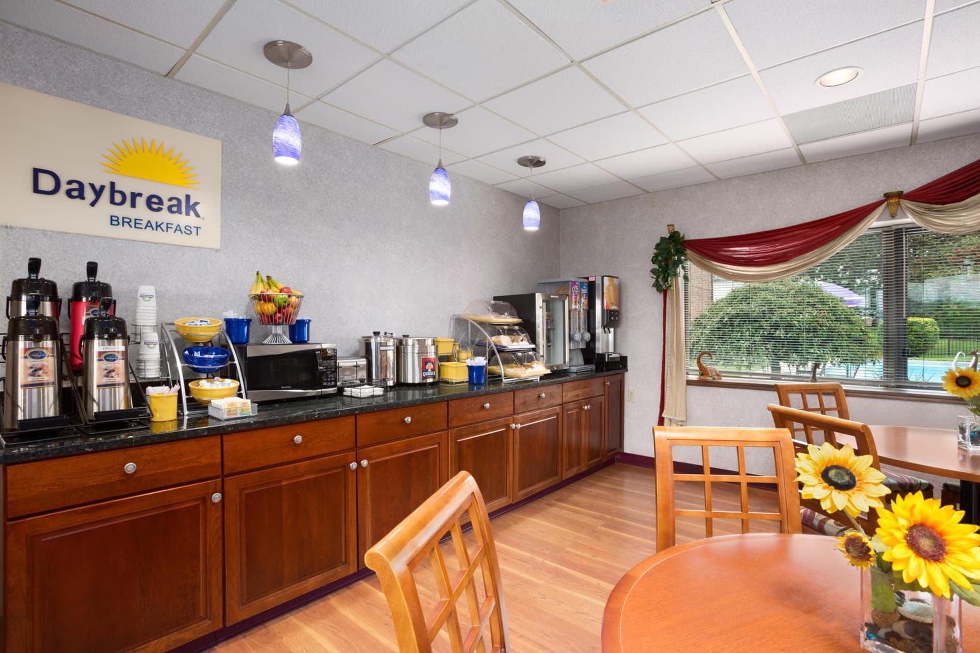 Days Inn by Wyndham Middletown gallery photo in Middletown, OH — image 18