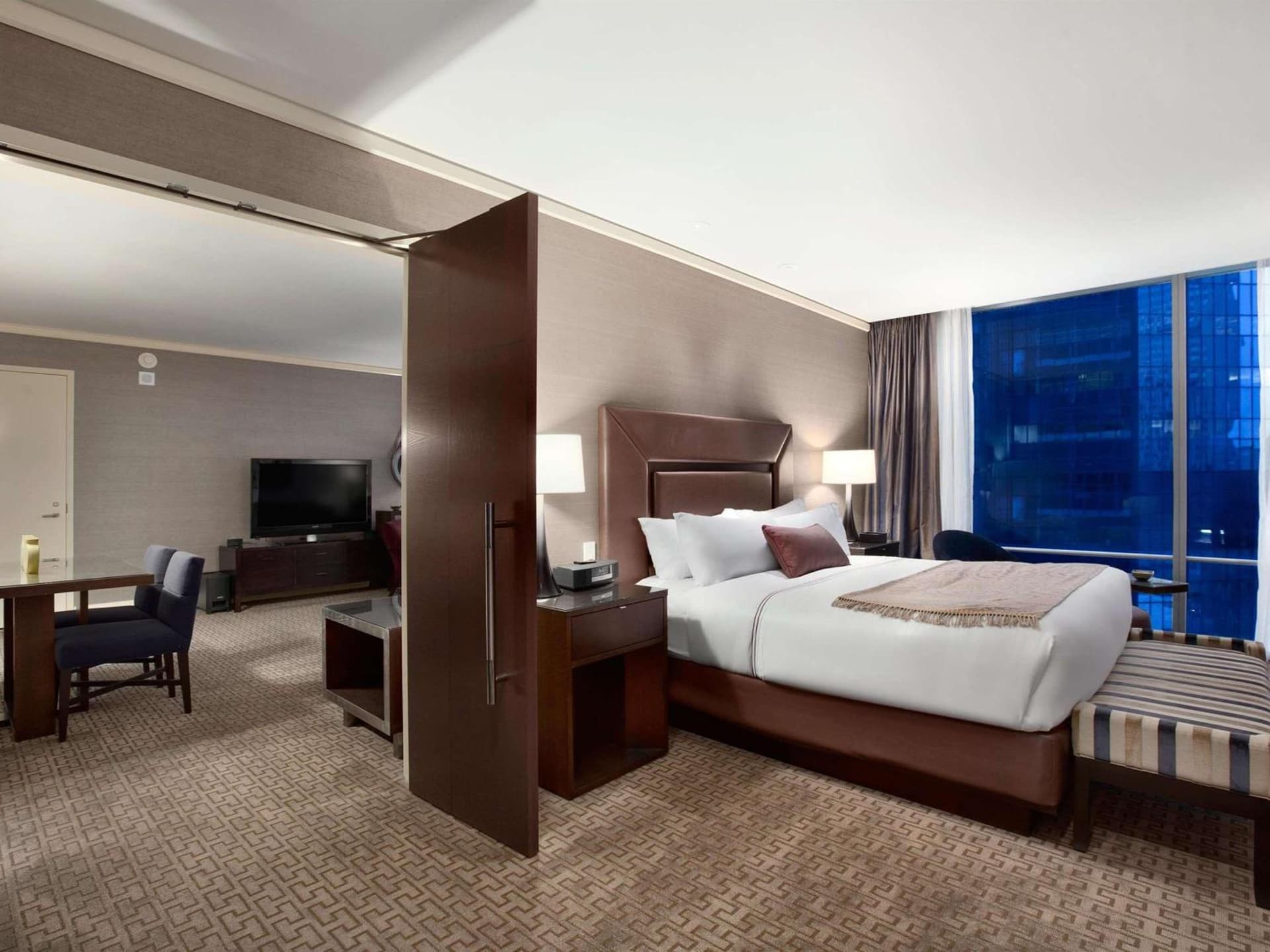 Fairmont Pittsburgh gallery photo in Pittsburgh, PA — image 39