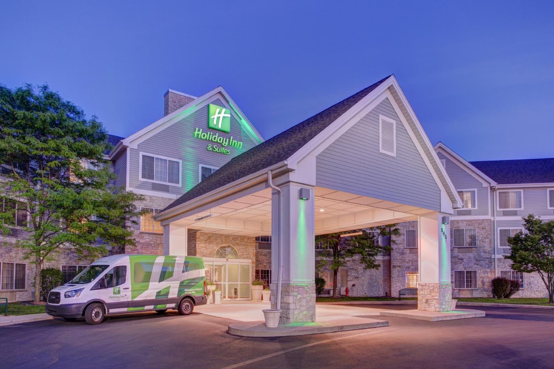 Holiday Inn Milwaukee Airport by IHG — hotel in Milwaukee, Wisconsin