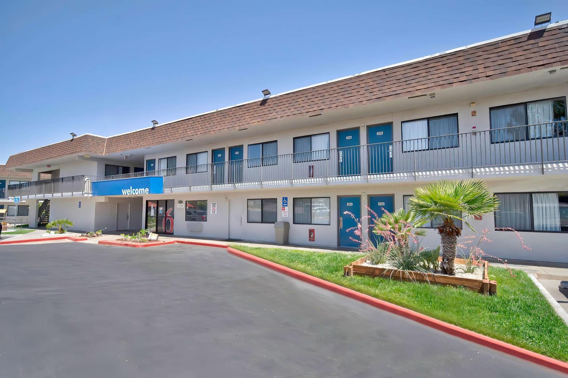 Motel 6-Palmdale, CA property views in Palmdale, CA — gallery photo 3
