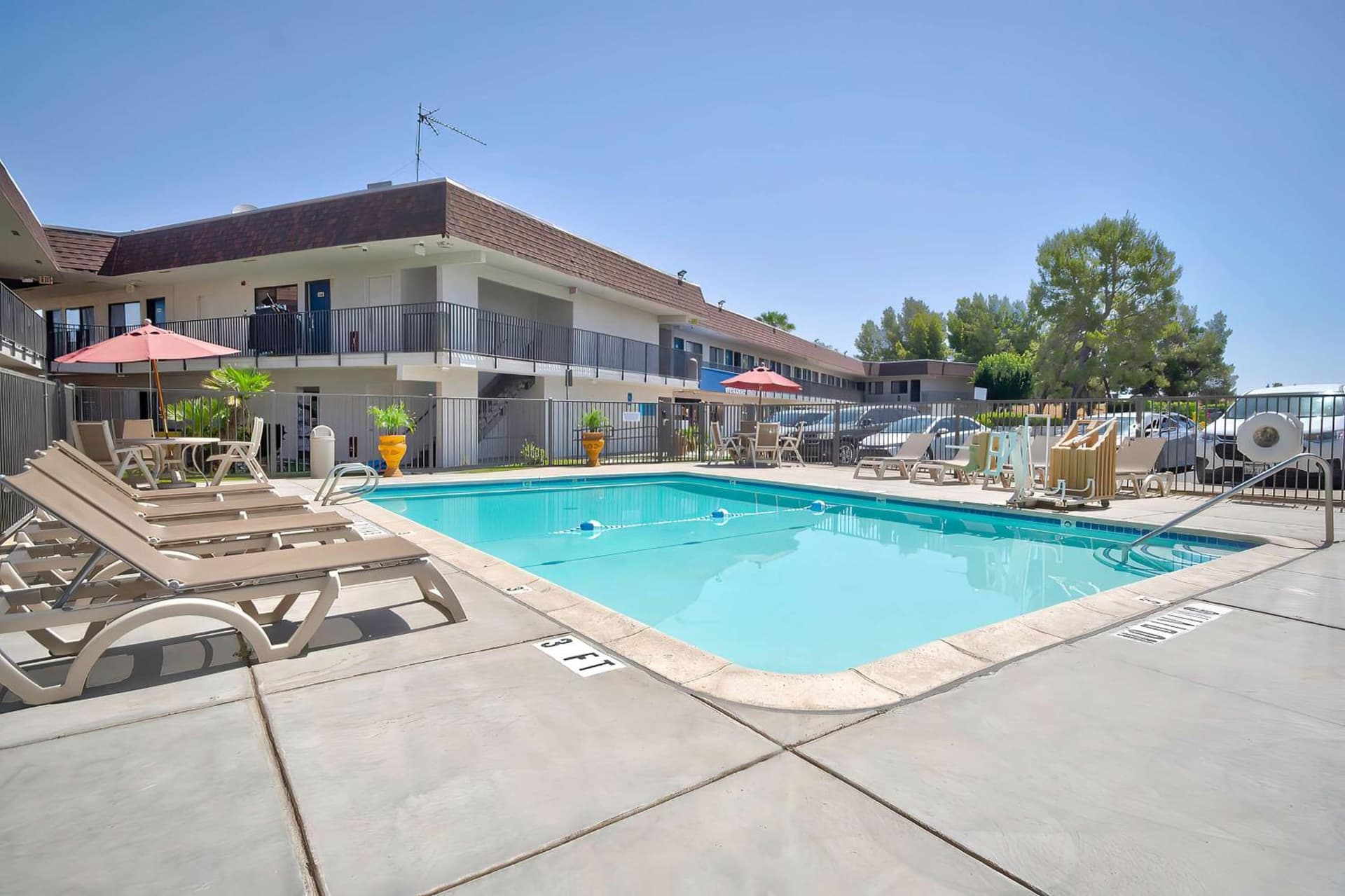 Motel 6-Palmdale, CA property views in Palmdale, CA — gallery photo 3