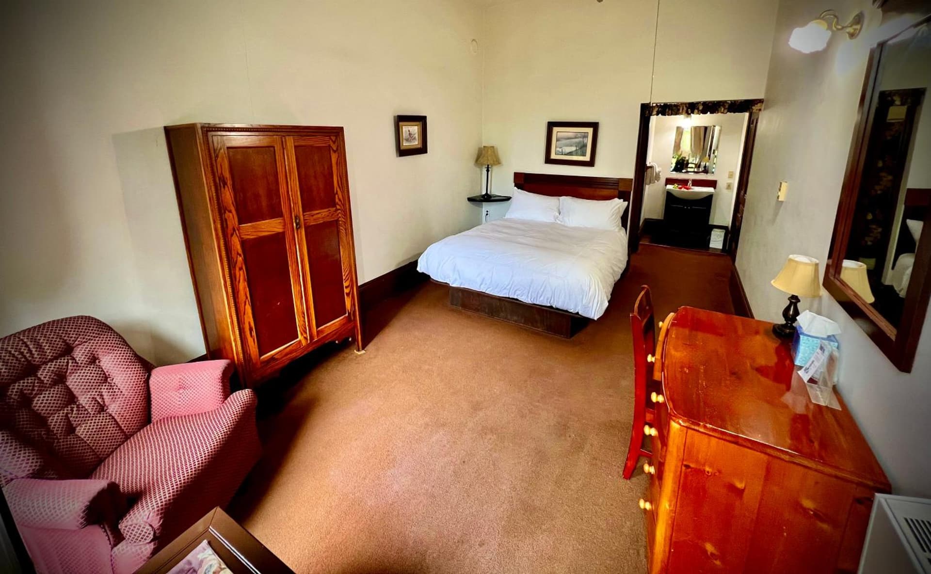 The Monarch Hotel gallery photo in Port Townsend, WA — image 34
