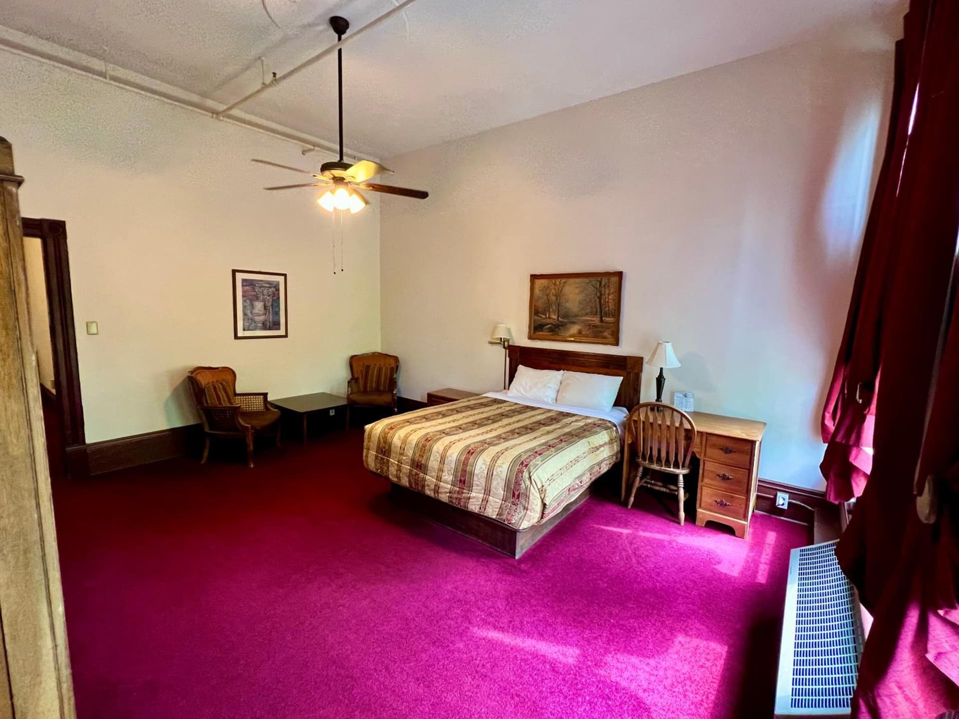 The Monarch Hotel gallery photo in Port Townsend, WA — image 58
