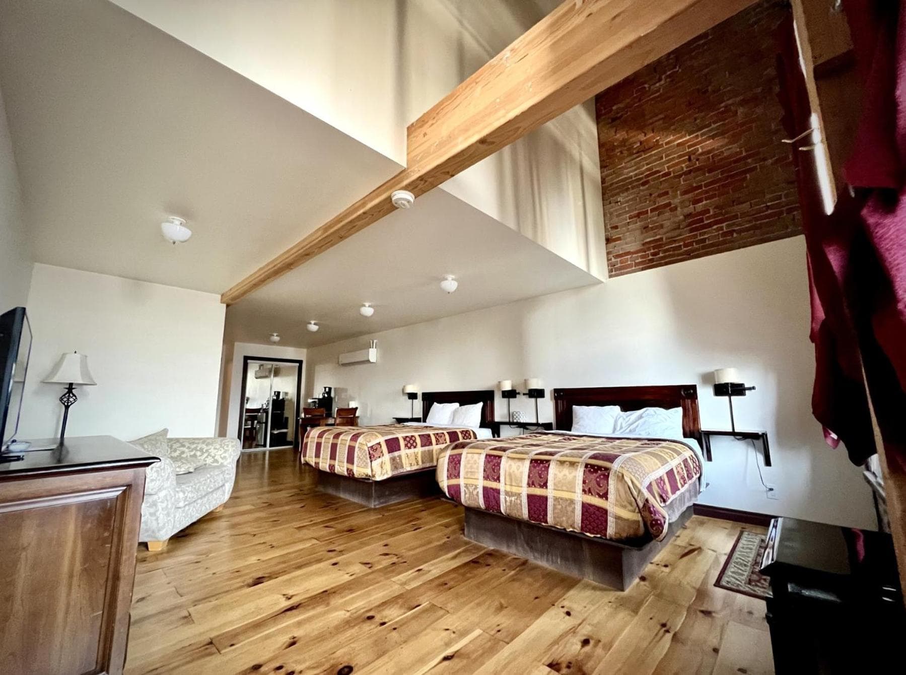 The Monarch Hotel gallery photo in Port Townsend, WA — image 31