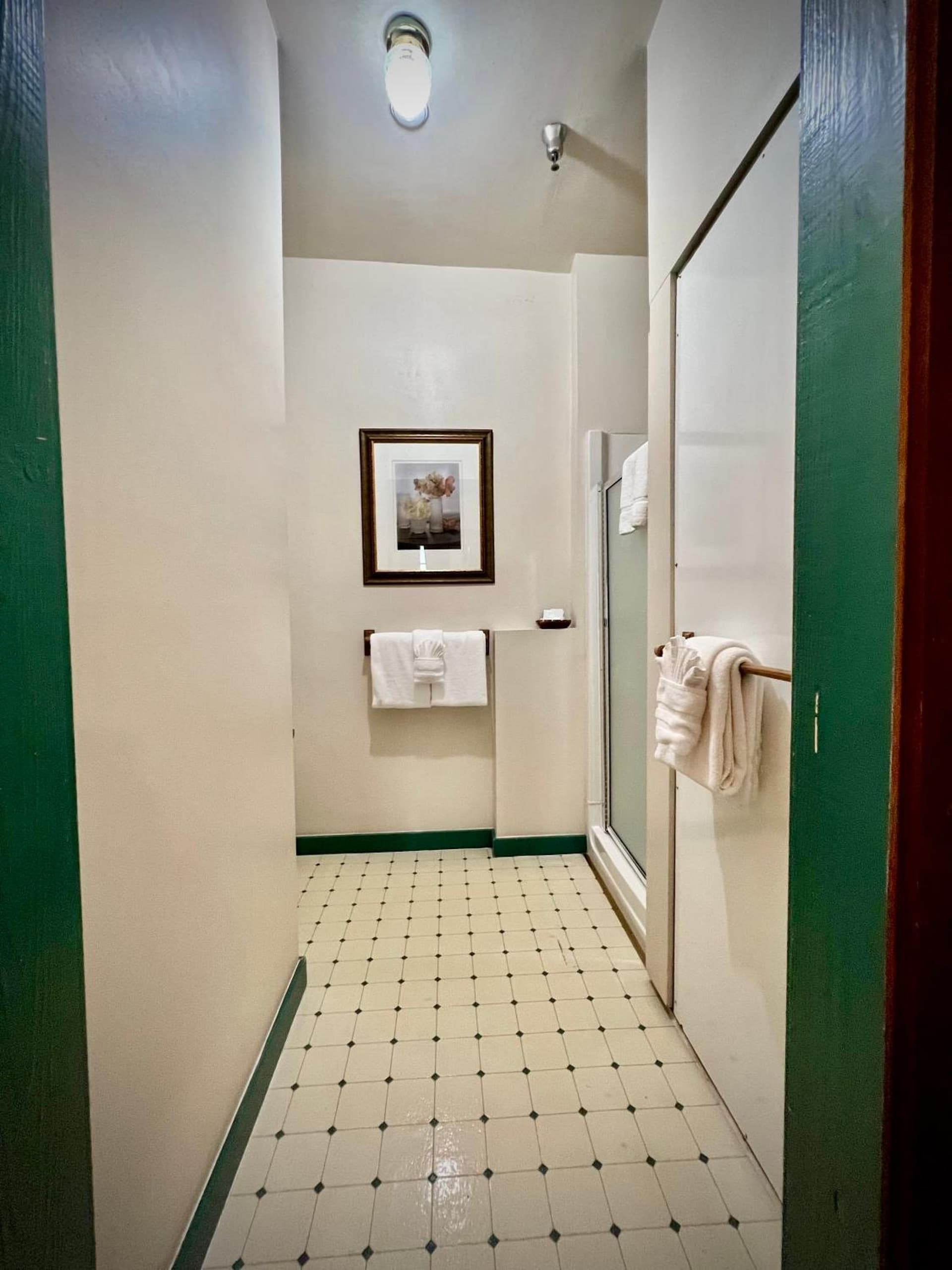 The Monarch Hotel gallery photo in Port Townsend, WA — image 90