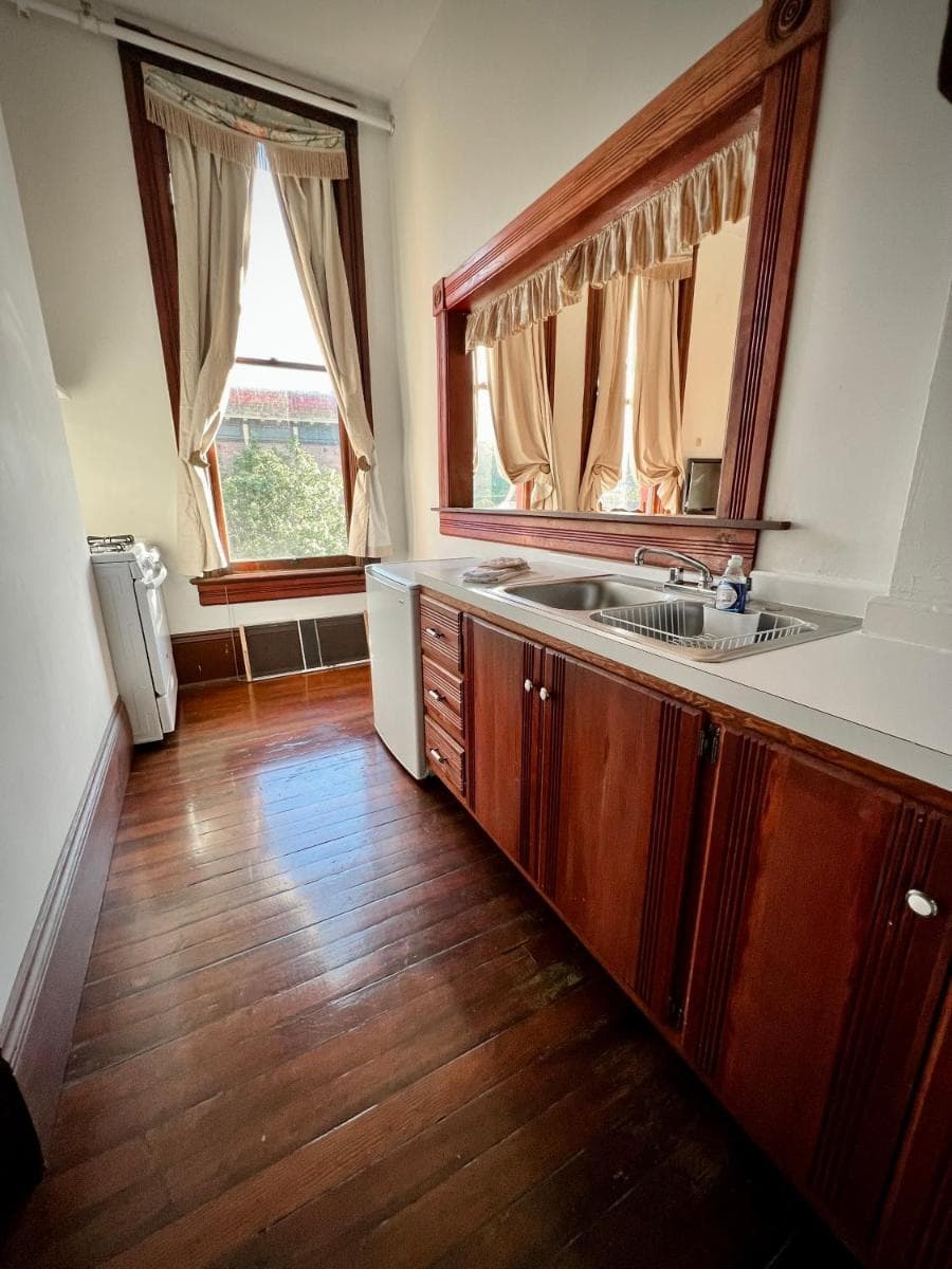 The Monarch Hotel gallery photo in Port Townsend, WA — image 63